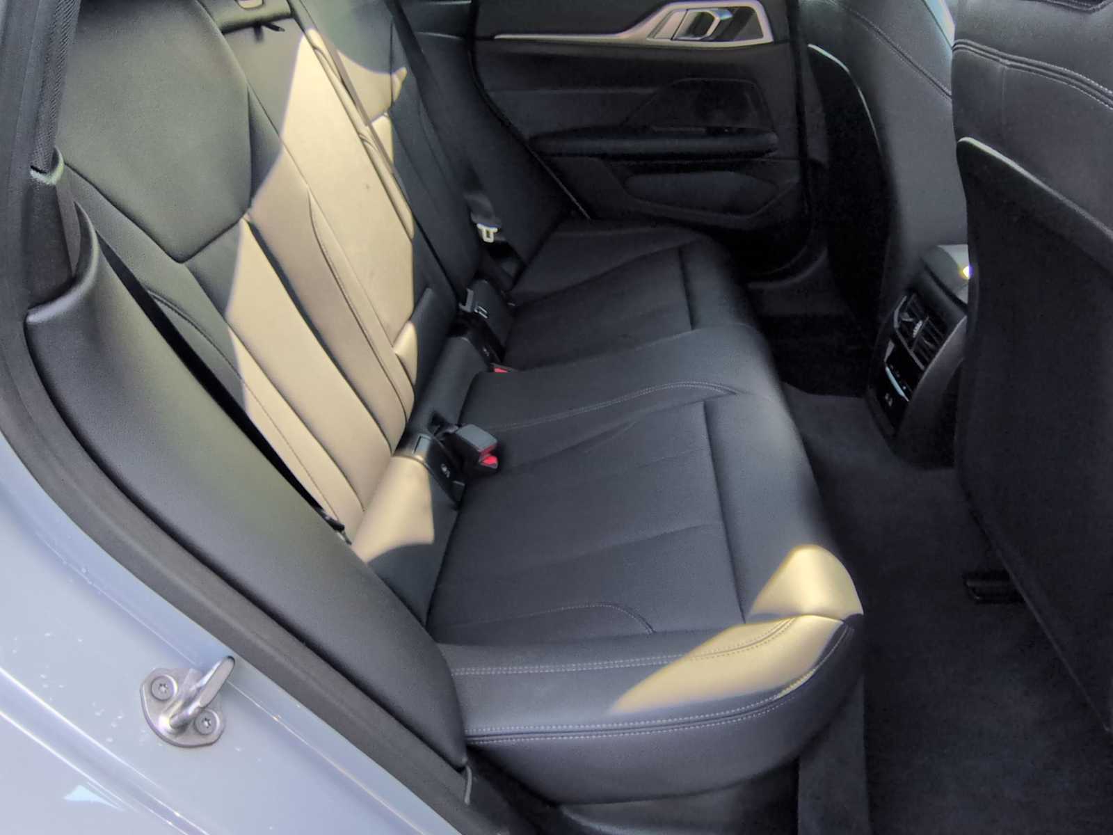 Thumbnail: 2025 BMW i4 - 22