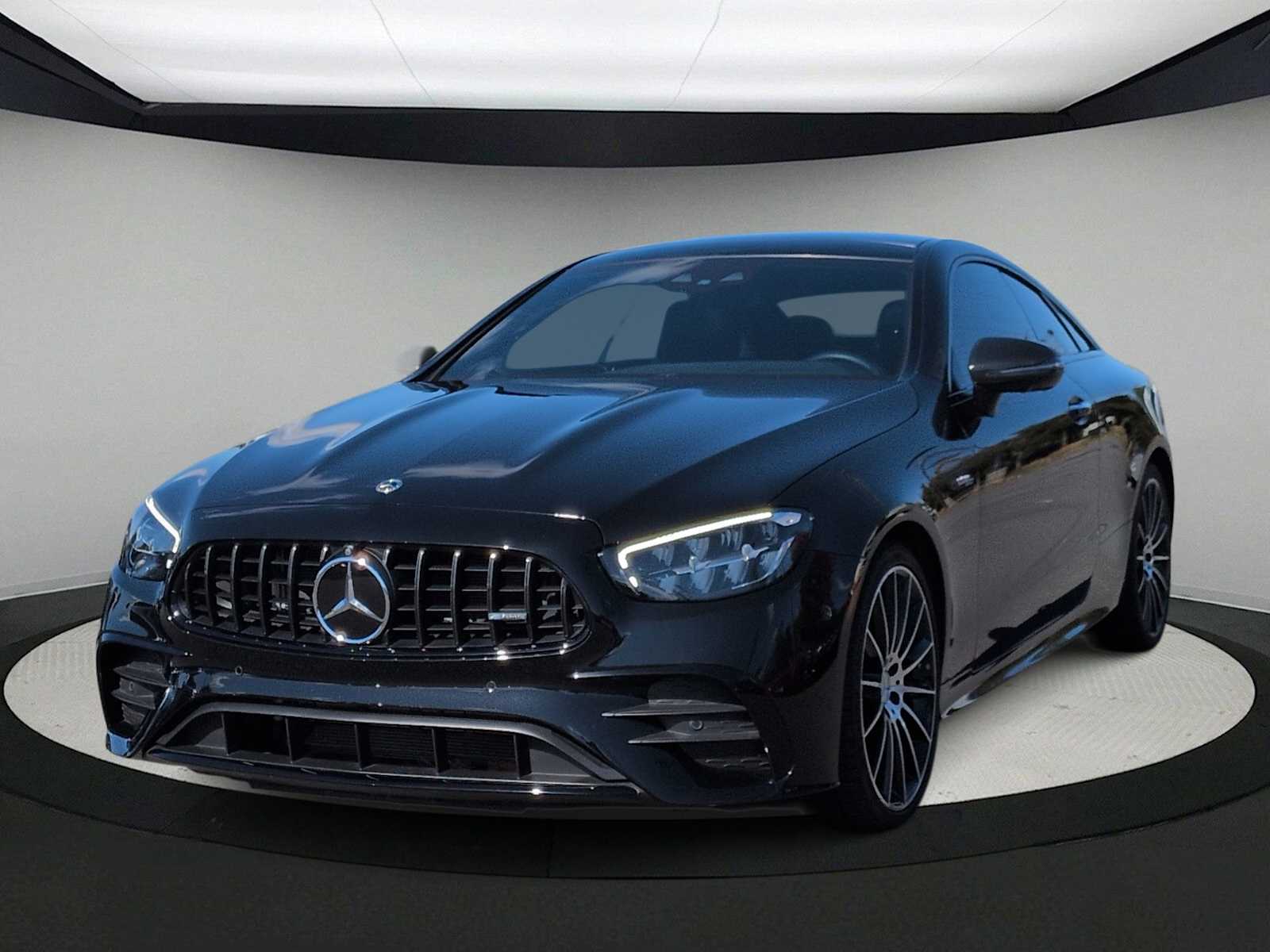 Thumbnail: 2023 Mercedes-Benz E-Class - 4