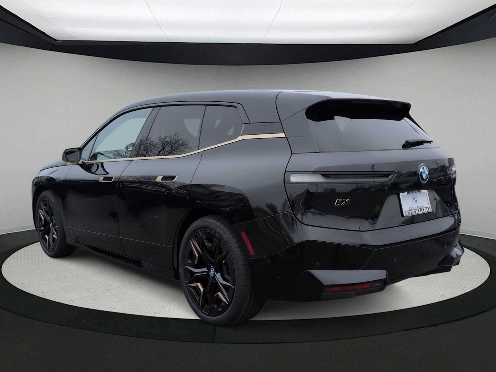 Thumbnail: 2023 BMW iX - 6