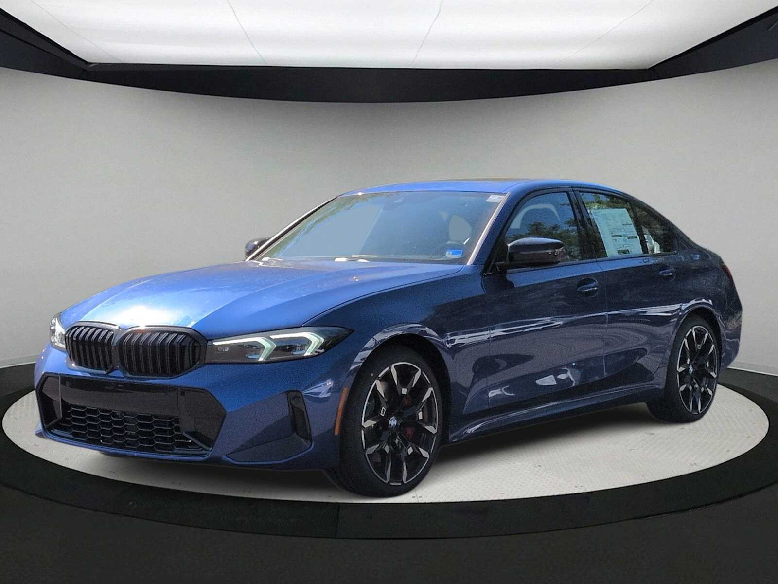 Thumbnail: 2026 BMW 3 Series - 4
