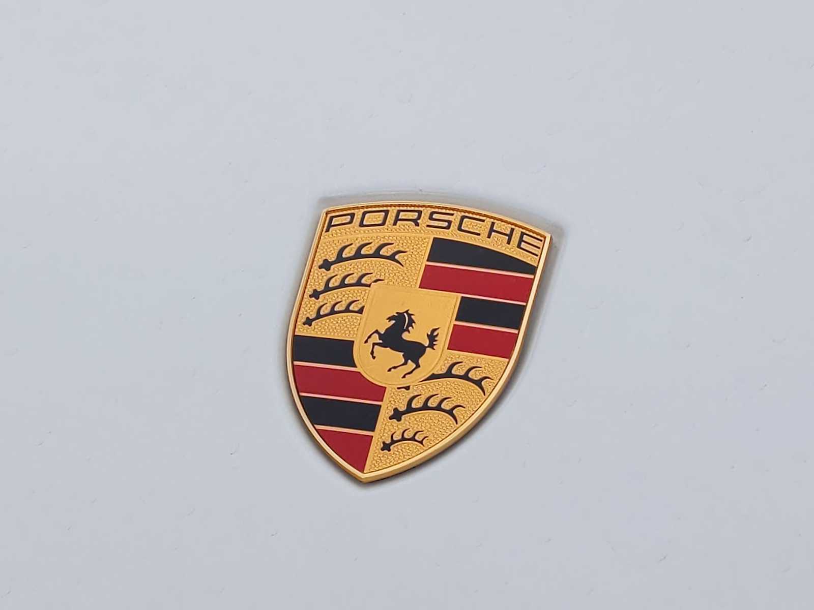 2024 Porsche Cayenne Base 3