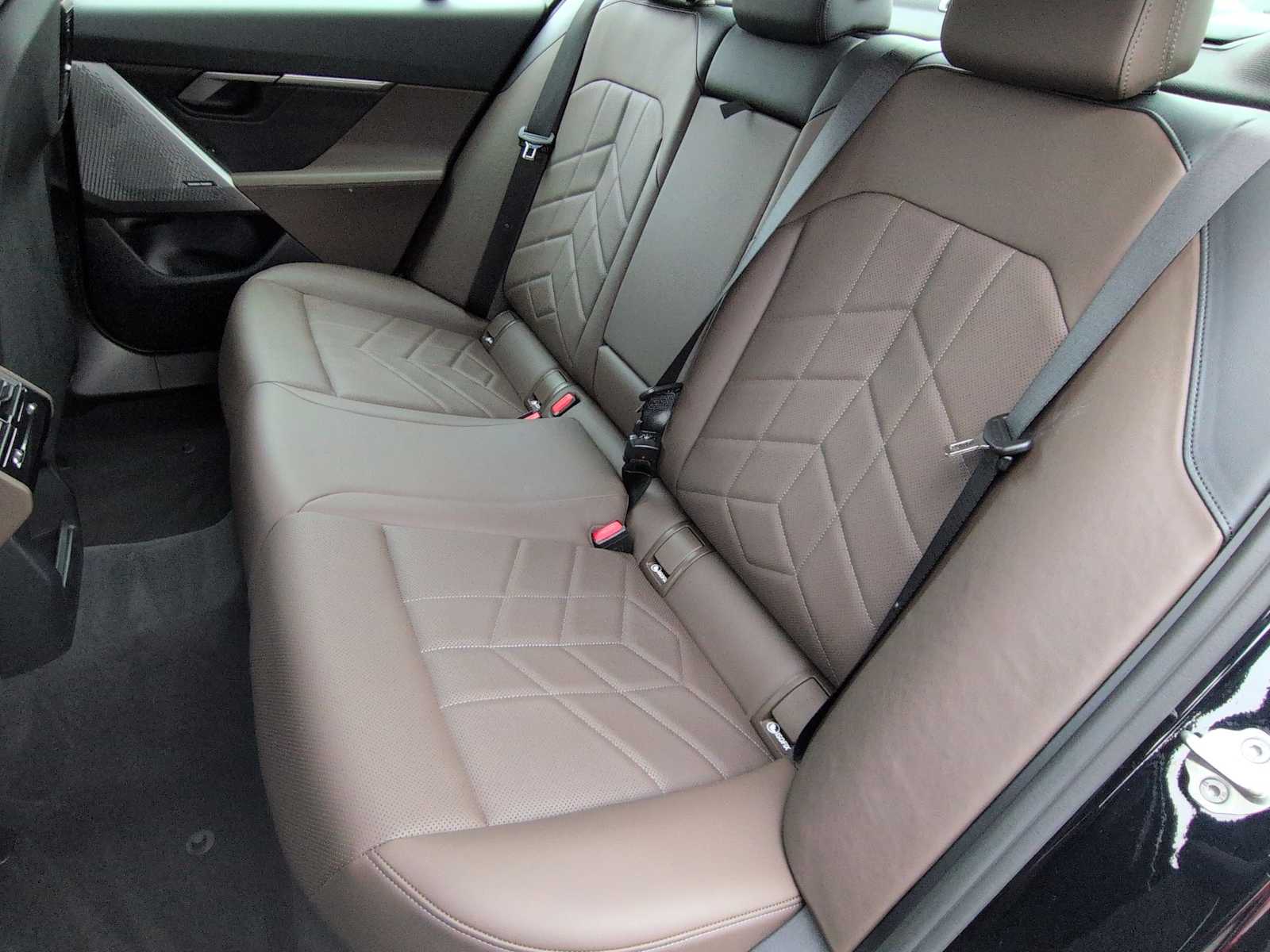 Thumbnail: 2025 BMW i5 - 20