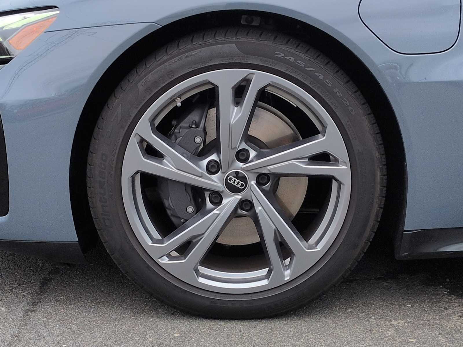 Thumbnail: 2023 Audi e-tron GT - 13