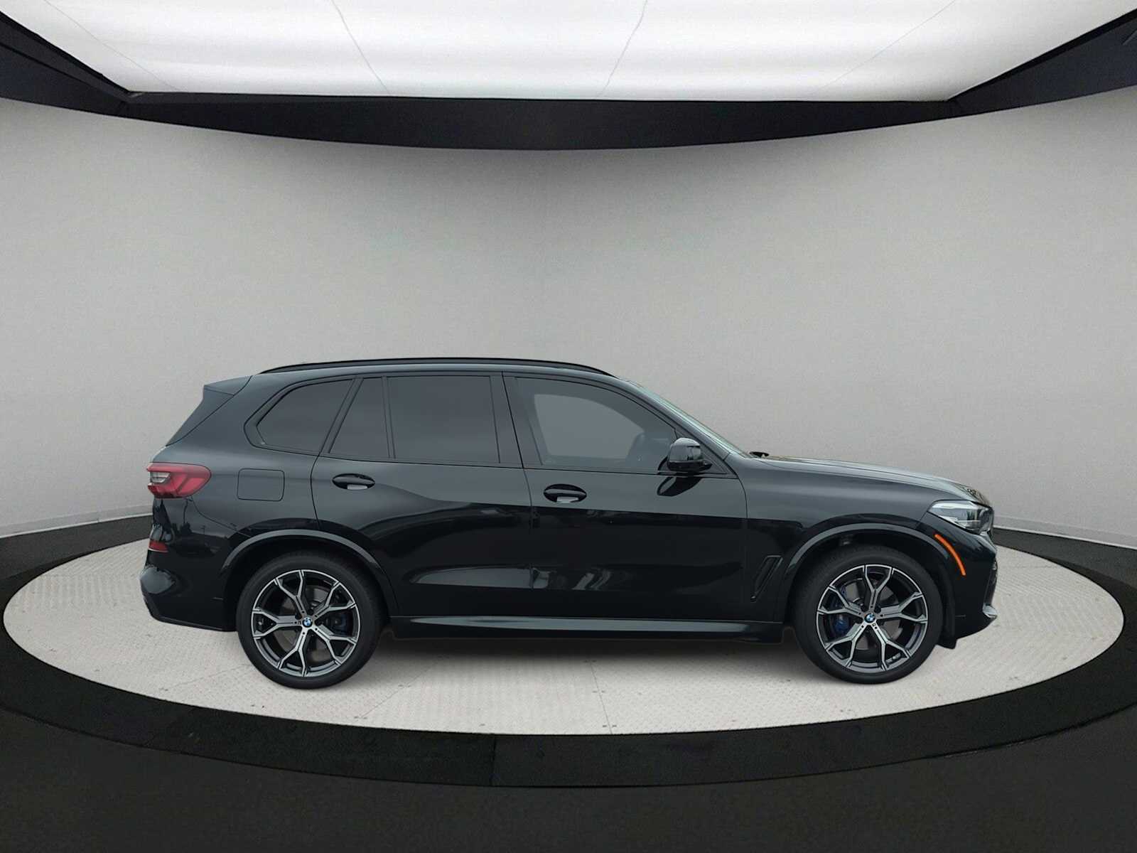 Thumbnail: 2022 BMW X5 - 9