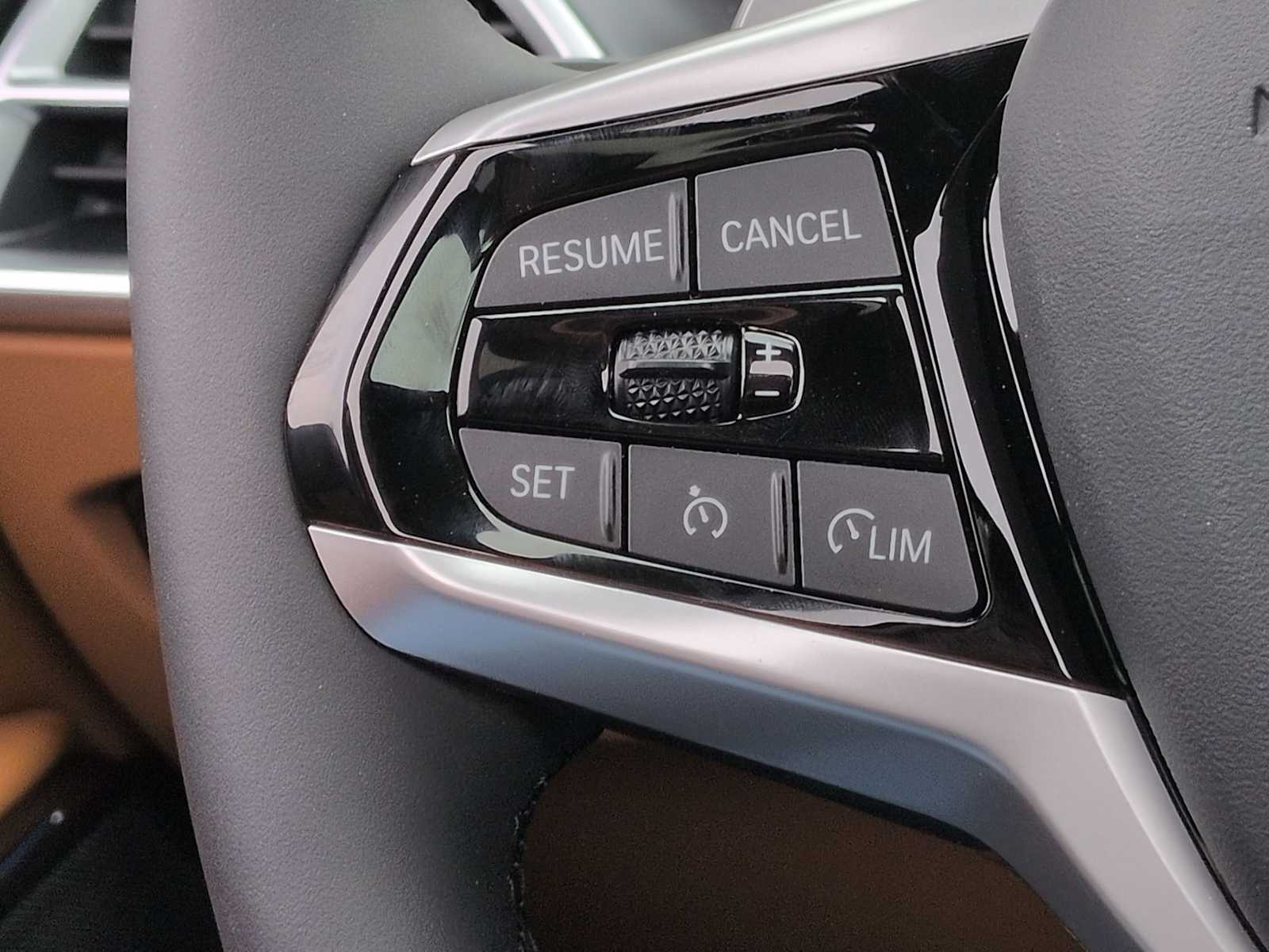 Thumbnail: 2026 BMW 3 Series - 26