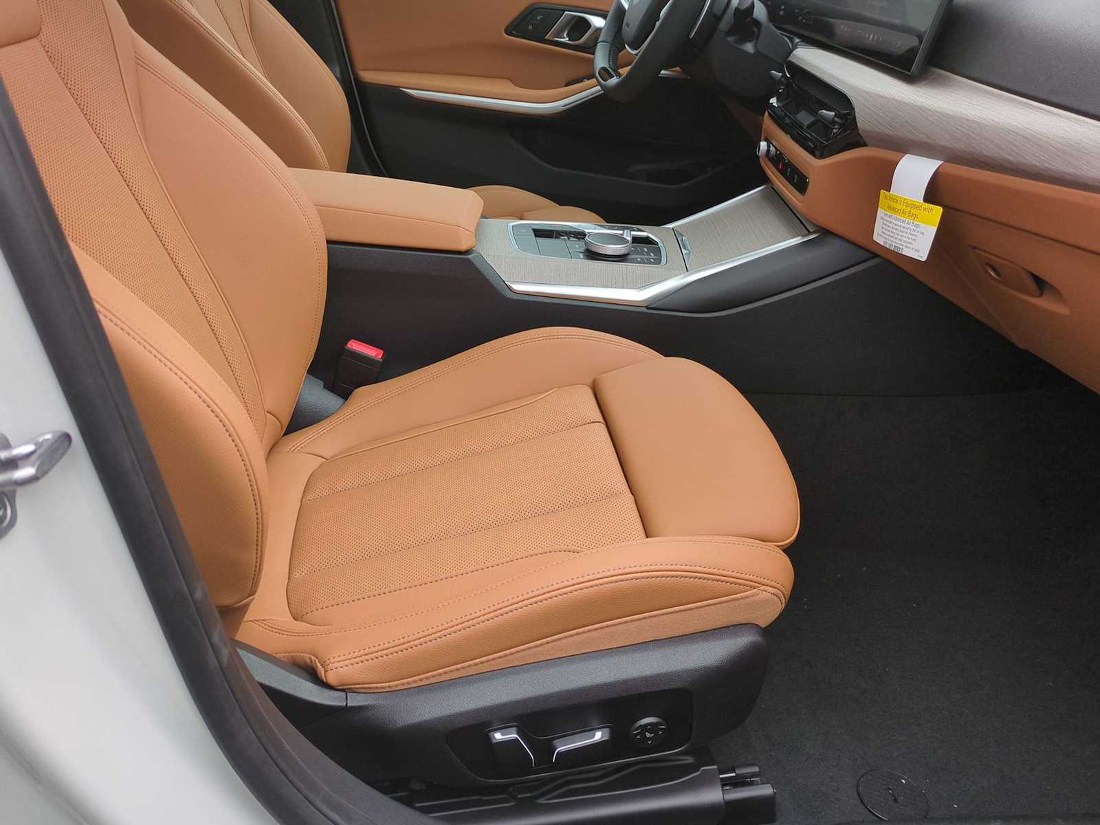 Thumbnail: 2025 BMW 3 Series - 23