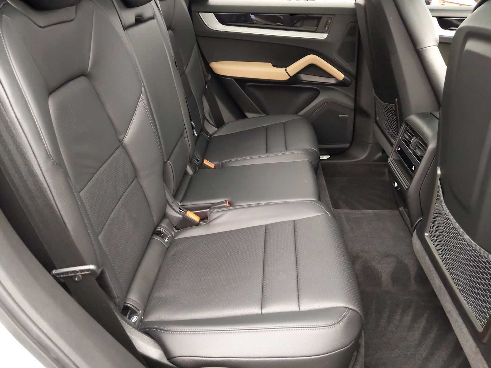 2024 Porsche Cayenne Base 13