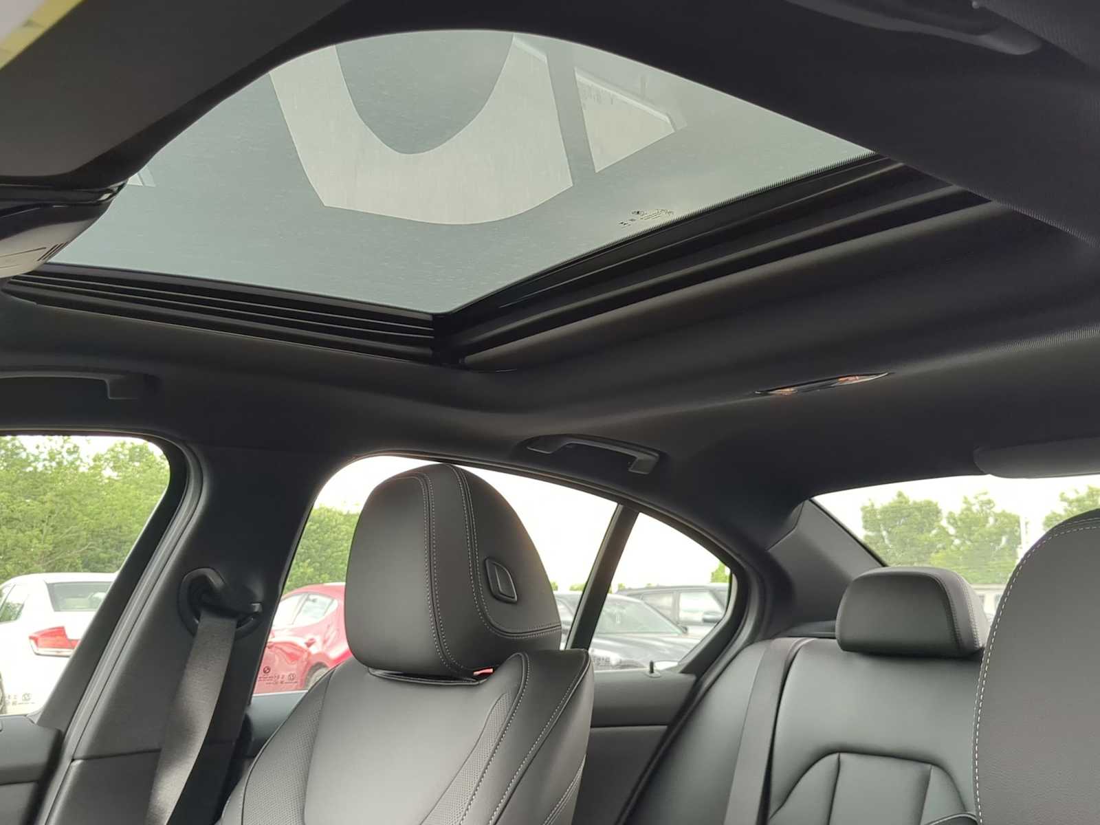 Thumbnail: 2025 BMW 3 Series - 20