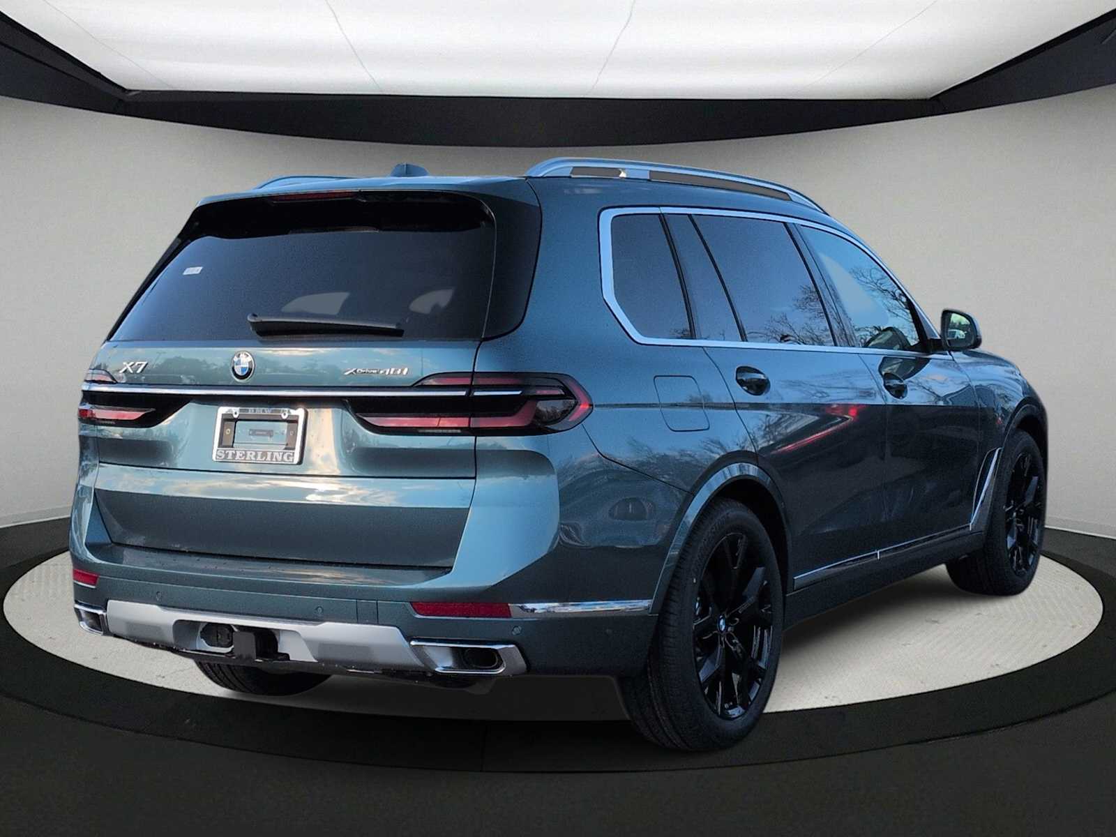 Thumbnail: 2026 BMW X7 - 8