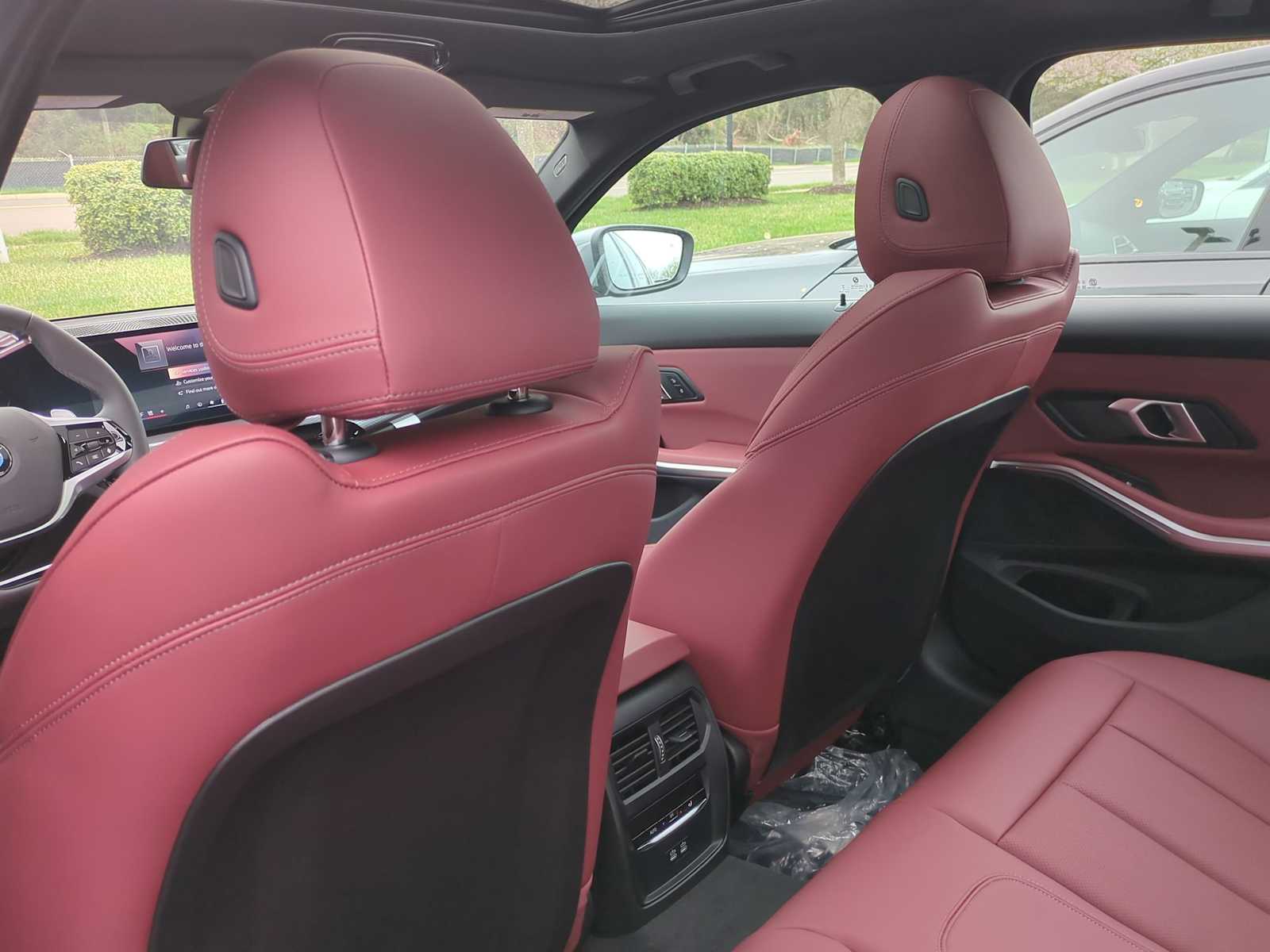 Thumbnail: 2025 BMW 3 Series - 18