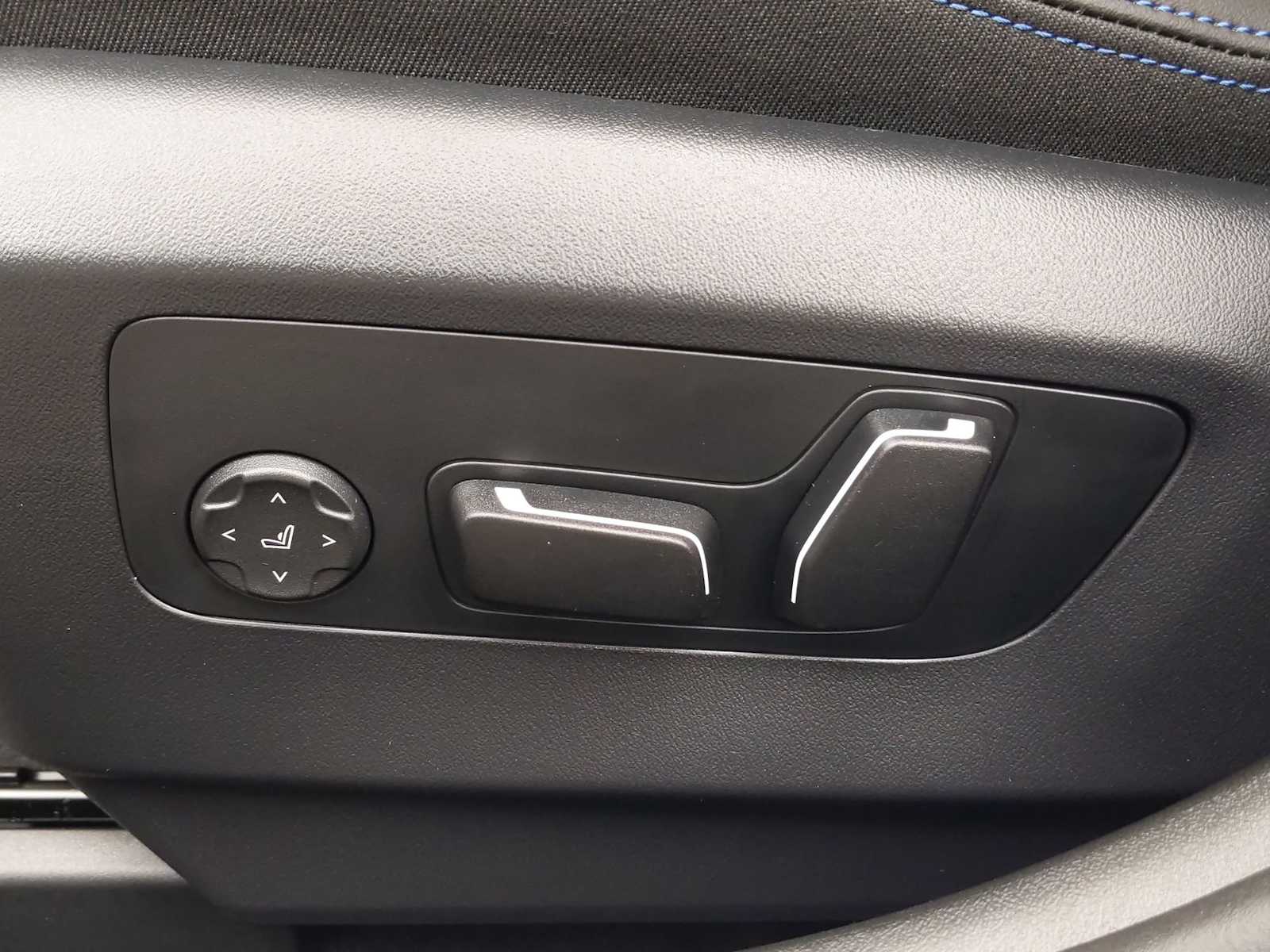 Thumbnail: 2025 BMW i5 - 17