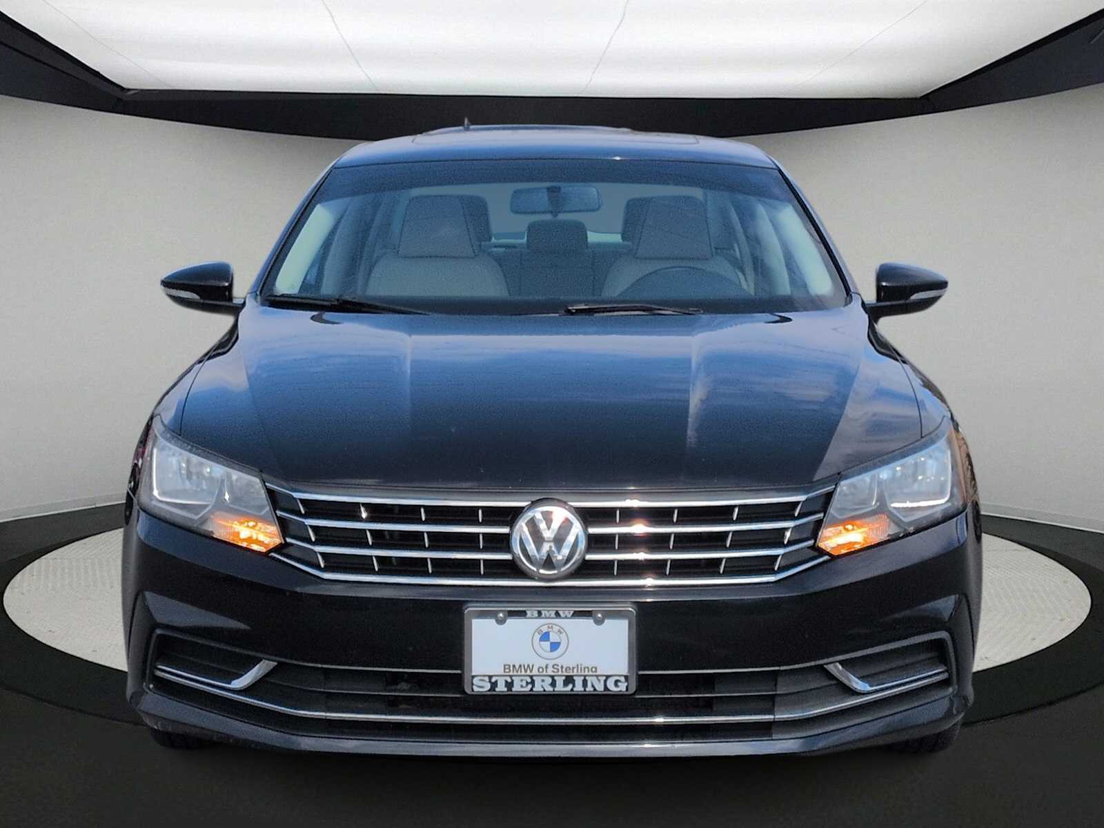 Thumbnail: 2018 Volkswagen Passat - 3