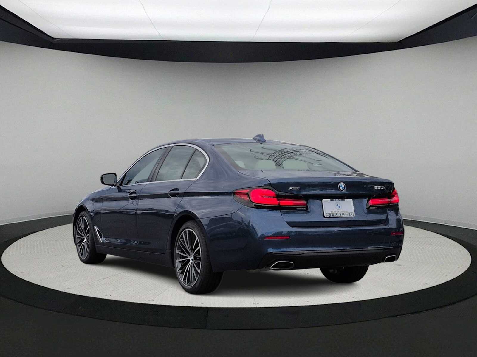 Thumbnail: 2023 BMW 5 Series - 5