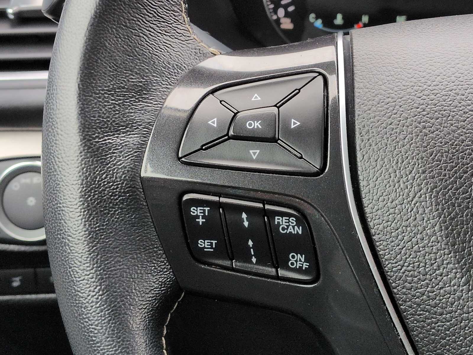 Thumbnail: 2017 Ford Explorer - 25