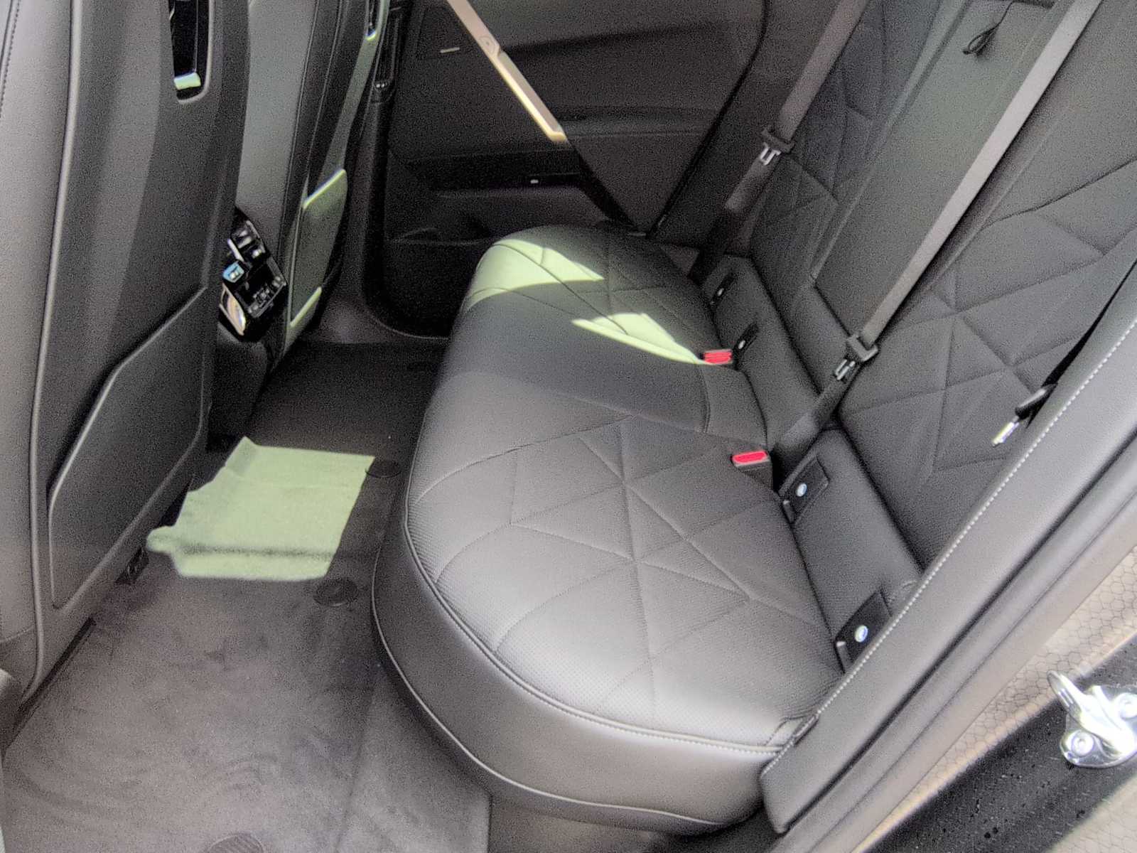 Thumbnail: 2026 BMW iX - 20