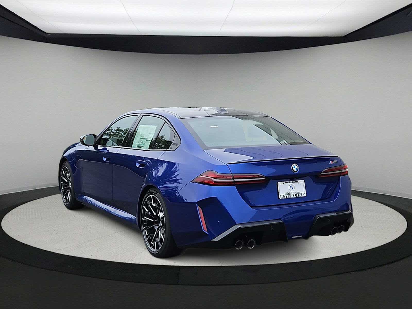 Thumbnail: 2026 BMW M5 - 6