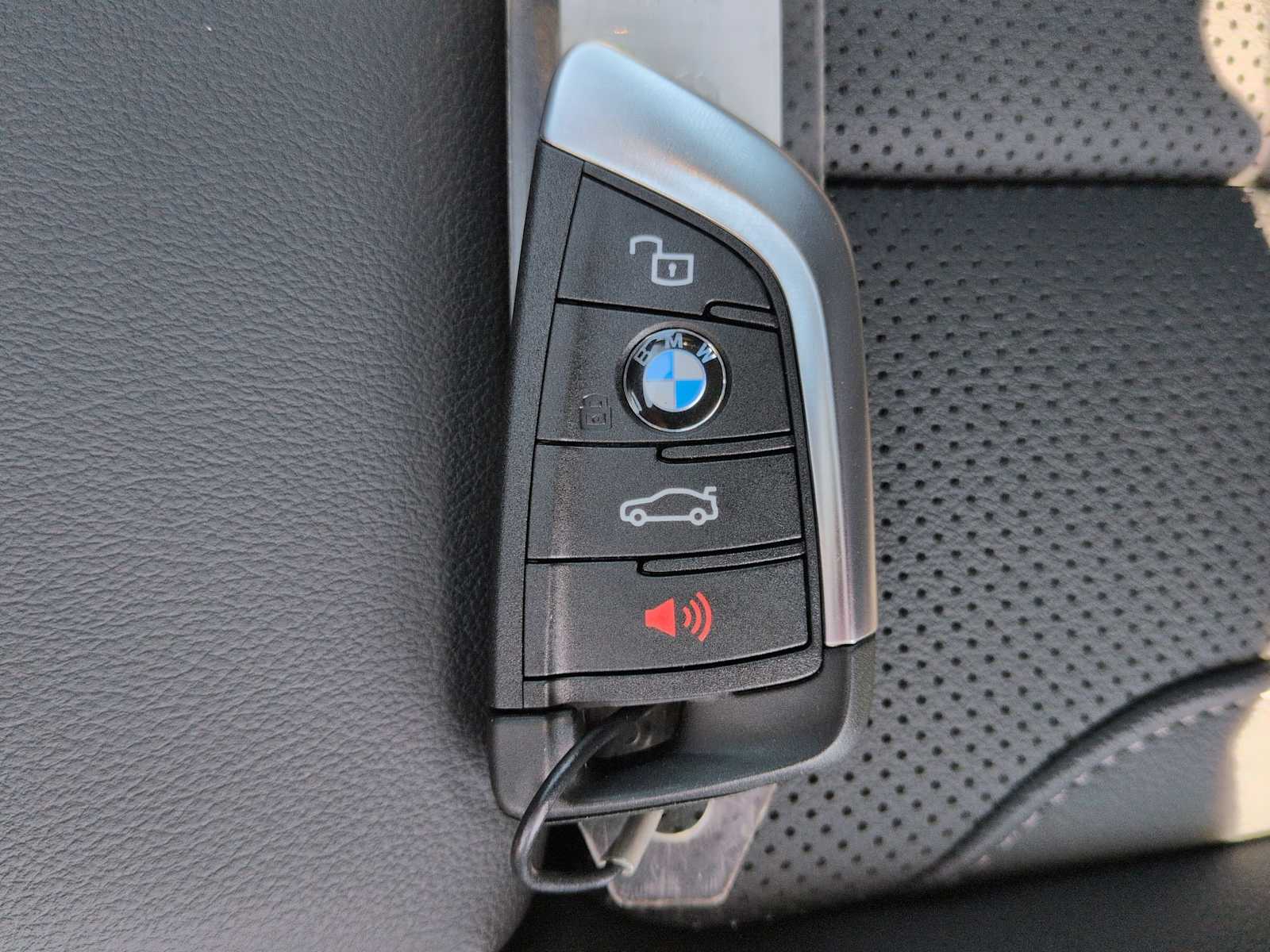 Thumbnail: 2026 BMW i4 - 37