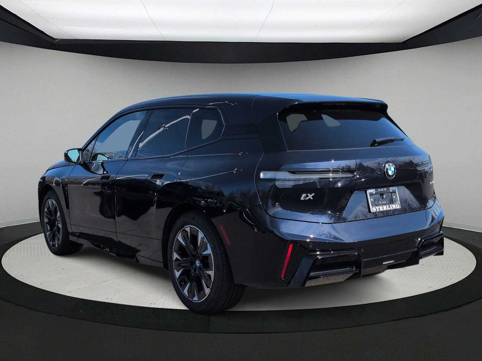 Thumbnail: 2026 BMW iX - 6