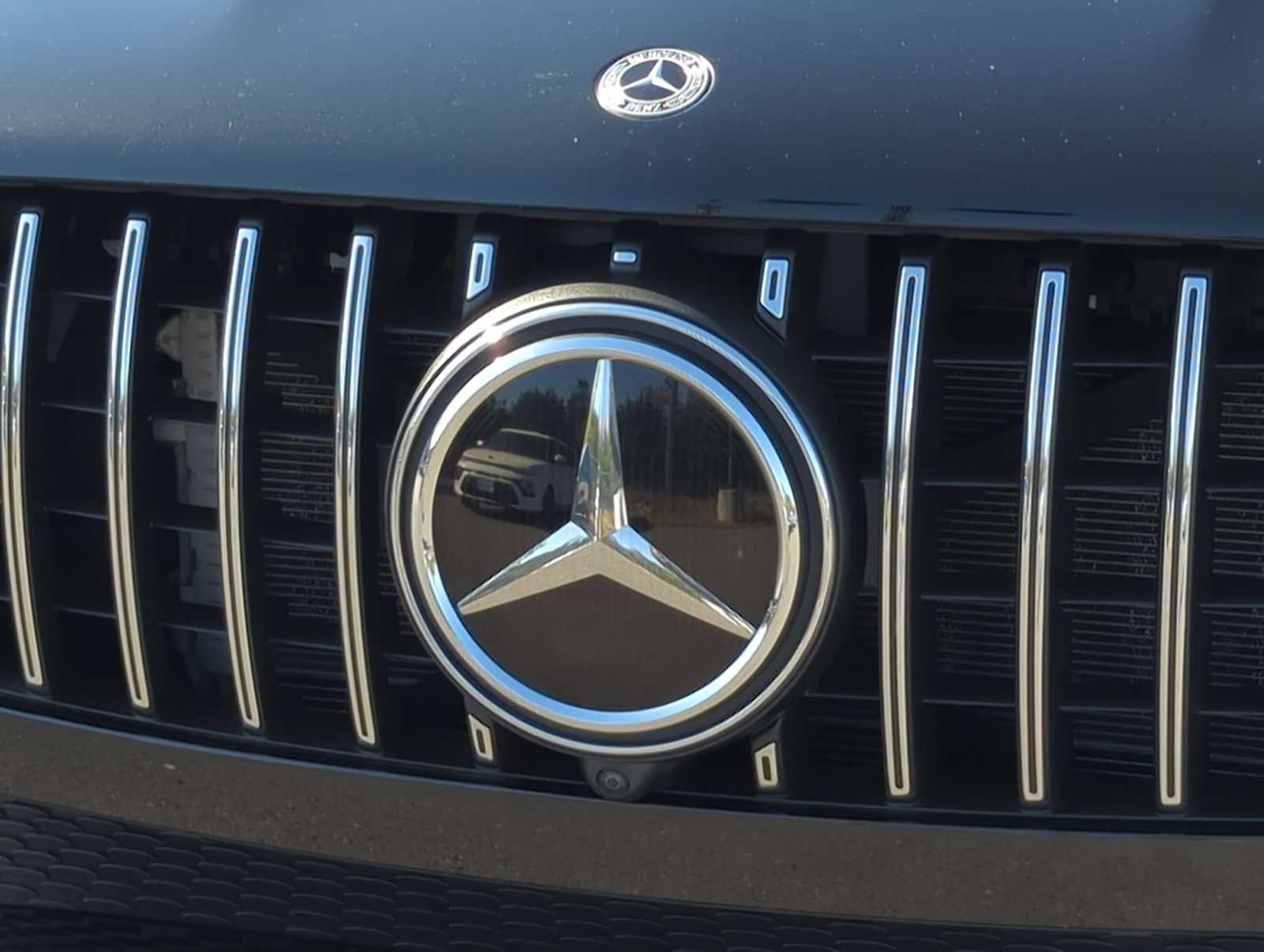 Thumbnail: 2023 Mercedes-Benz GL-Class - 11