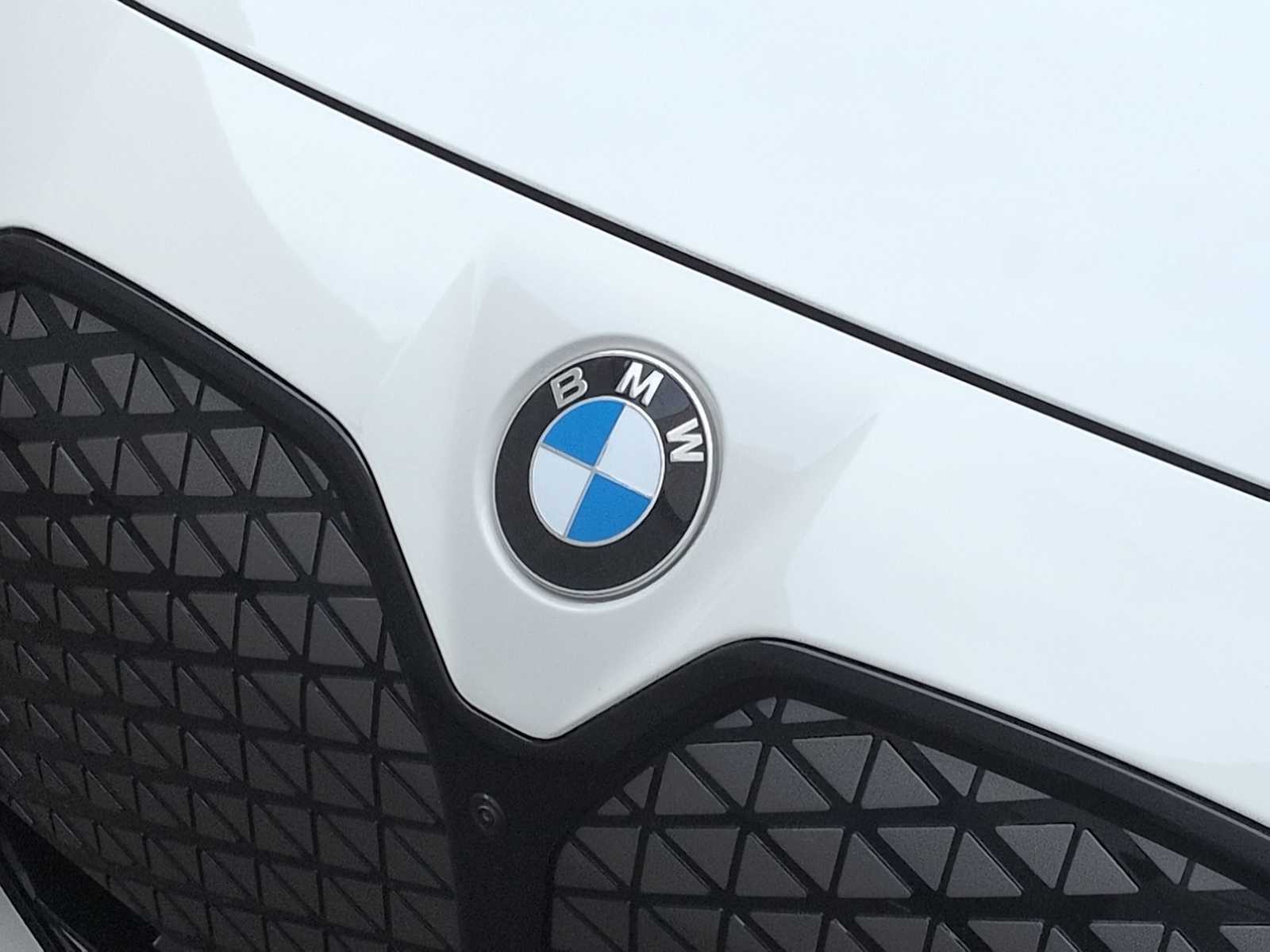 Thumbnail: 2026 BMW i4 - 12
