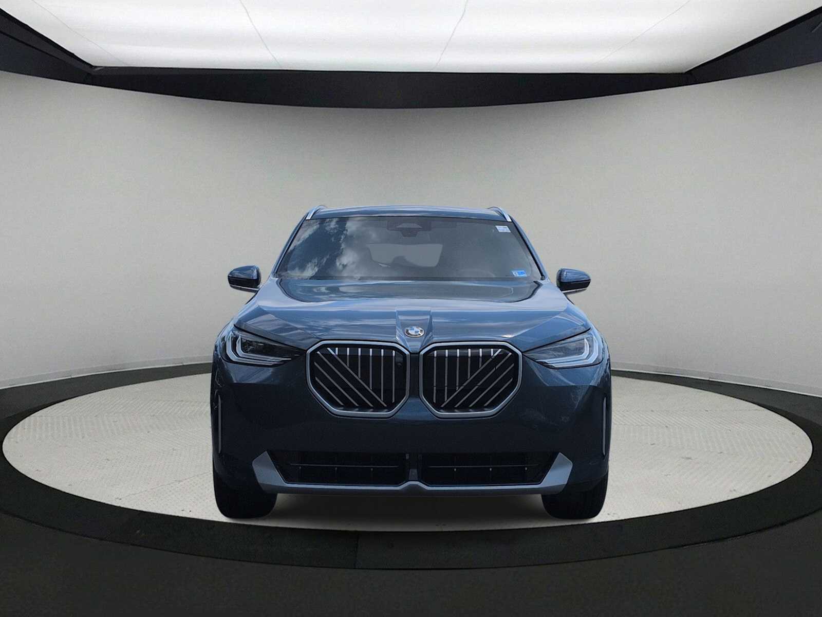 Thumbnail: 2026 BMW X3 - 3