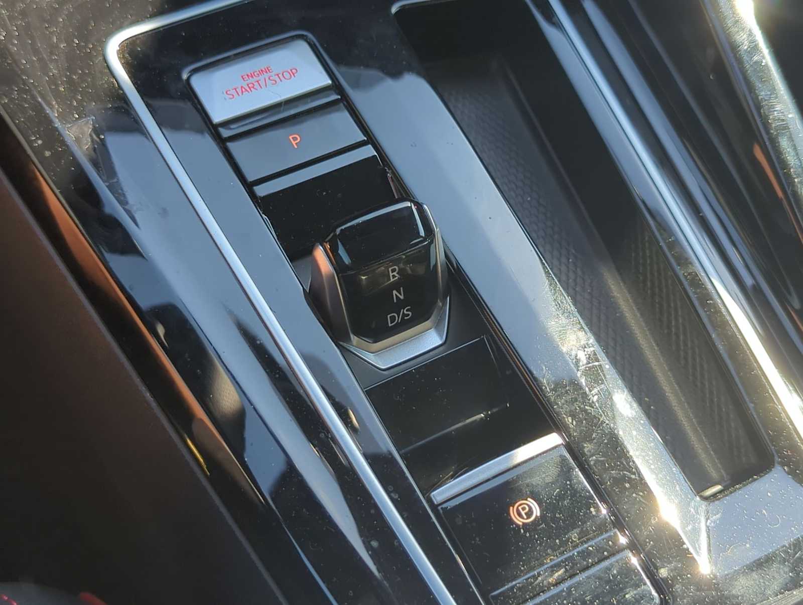 Thumbnail: 2024 Volkswagen Golf - 34