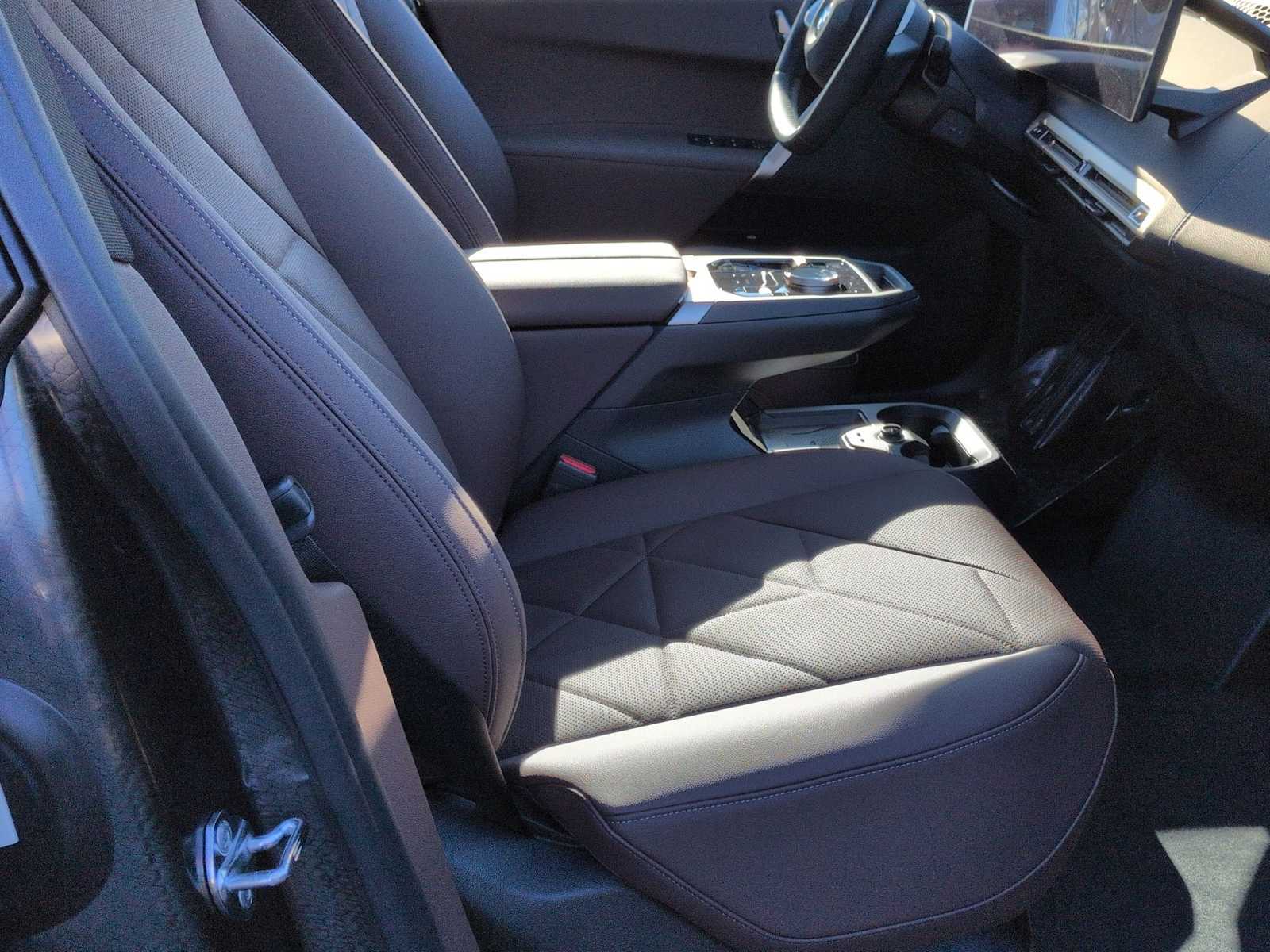 Thumbnail: 2026 BMW iX - 23