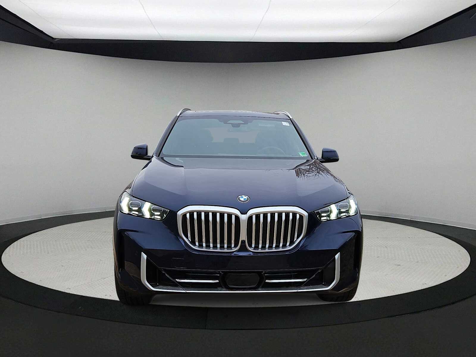 Thumbnail: 2026 BMW X5 - 3