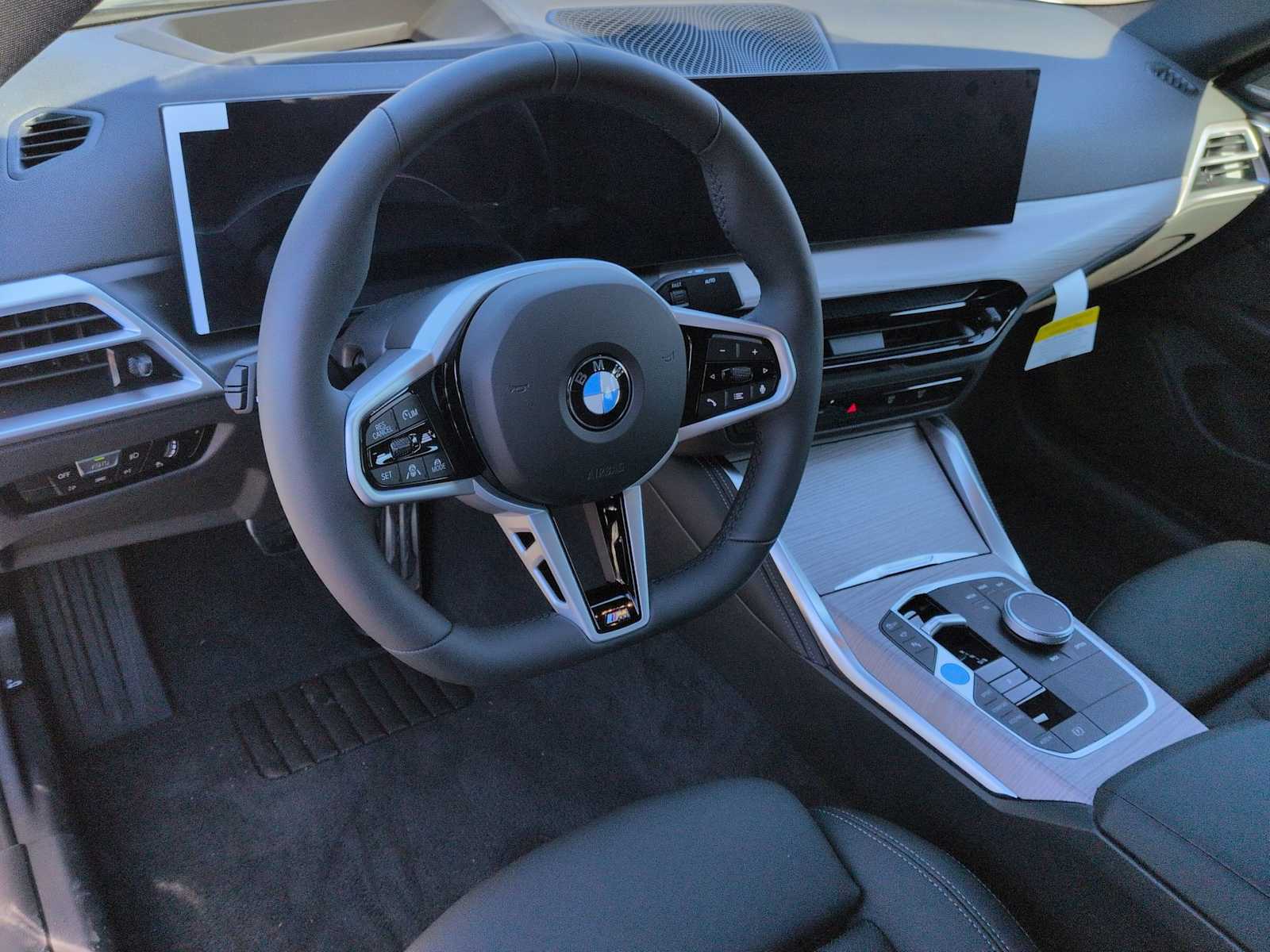 Thumbnail: 2026 BMW i4 - 10