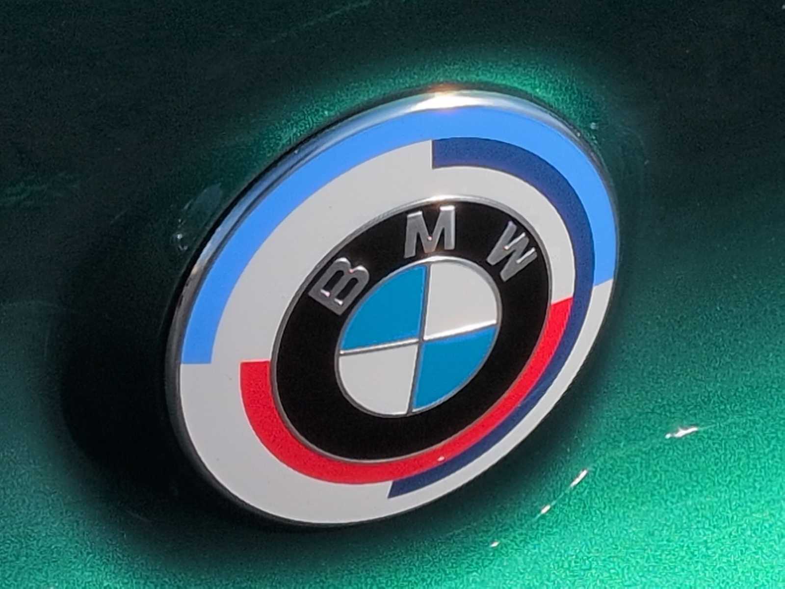 Thumbnail: 2023 BMW M8 - 12