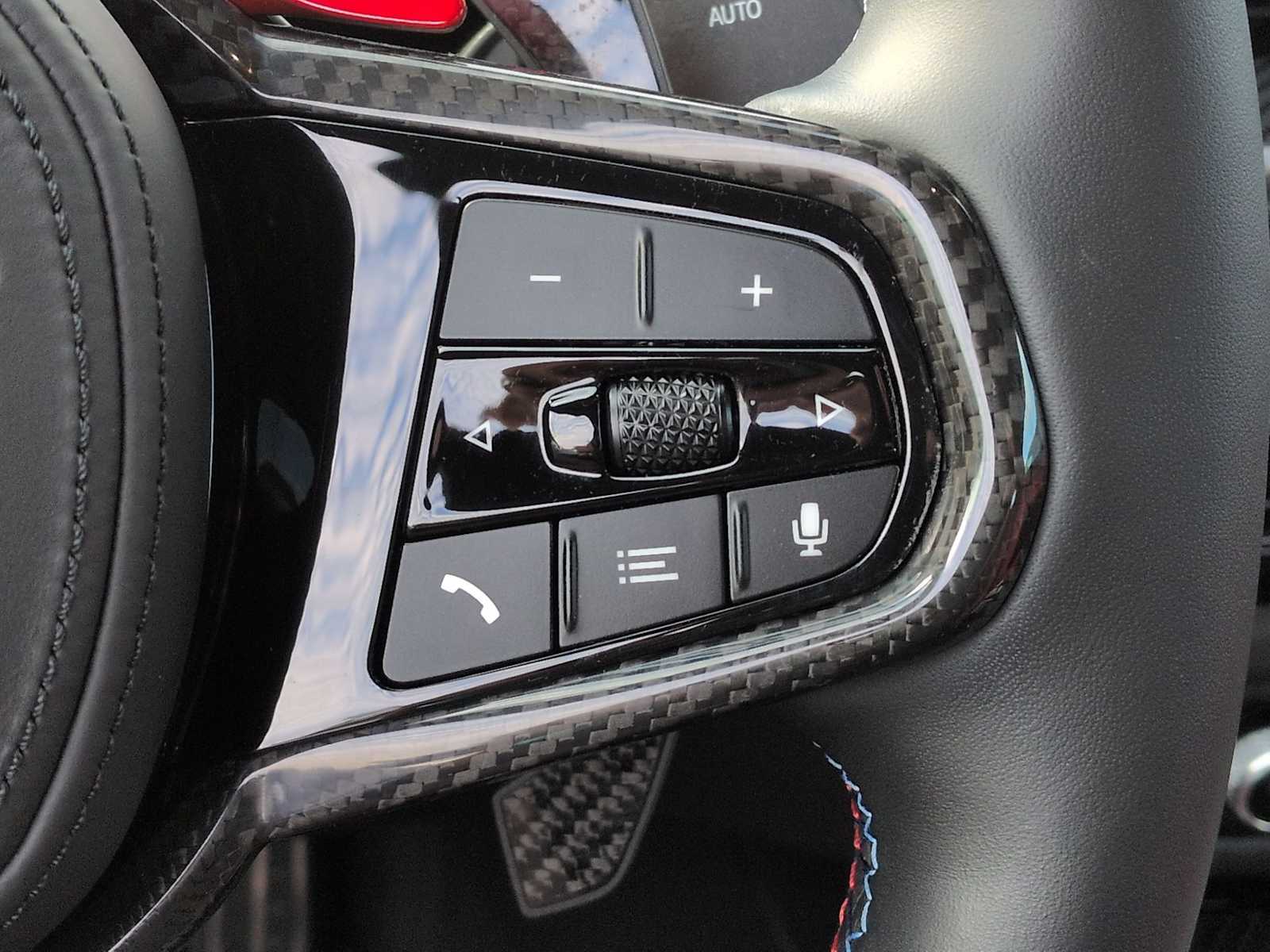 Thumbnail: 2025 BMW M4 - 24