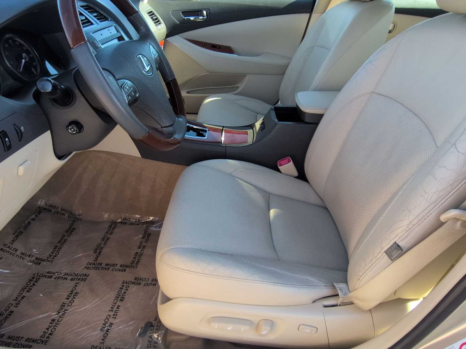 Thumbnail: 2011 Lexus ES - 17