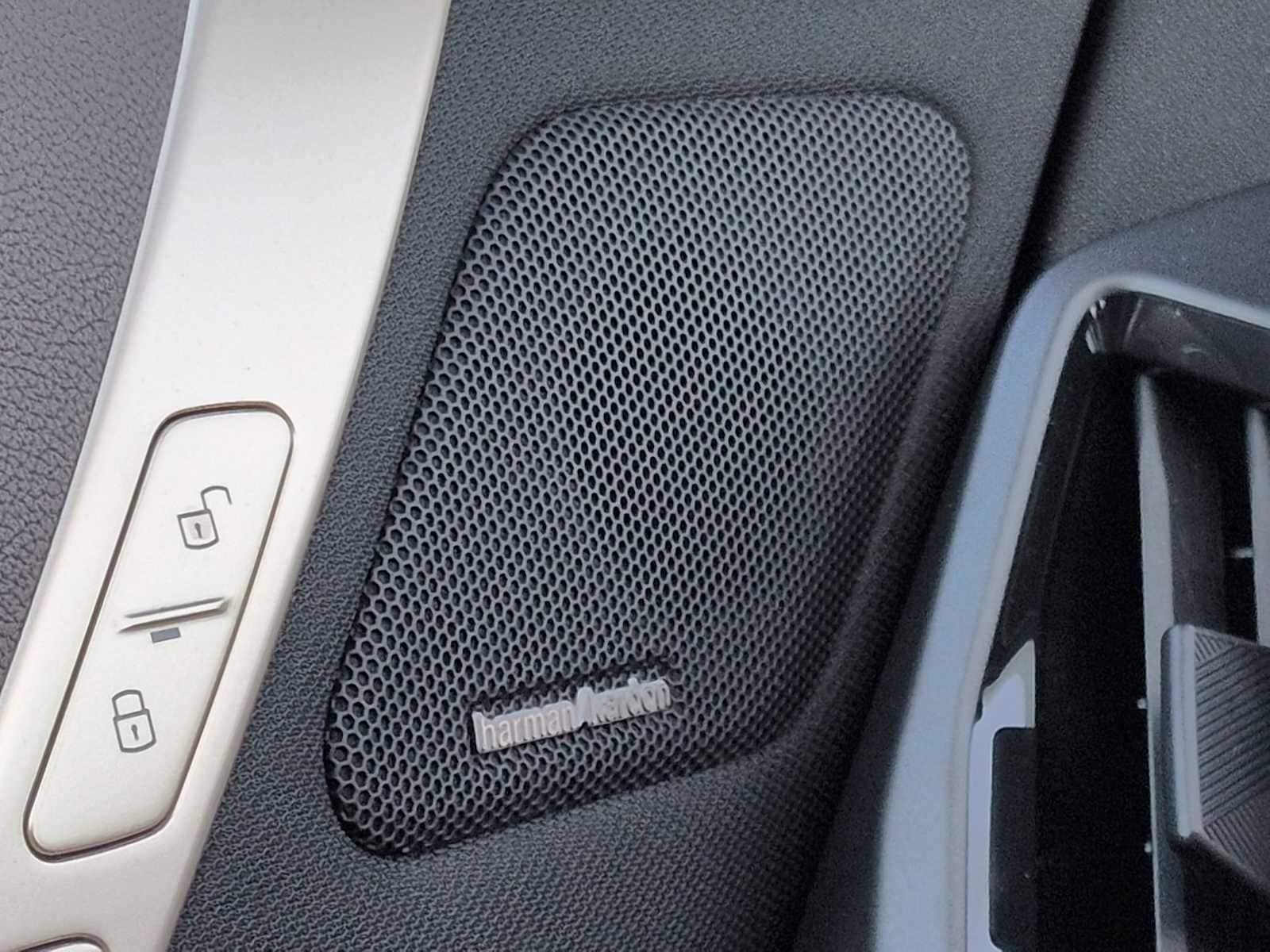 Thumbnail: 2026 BMW iX - 32