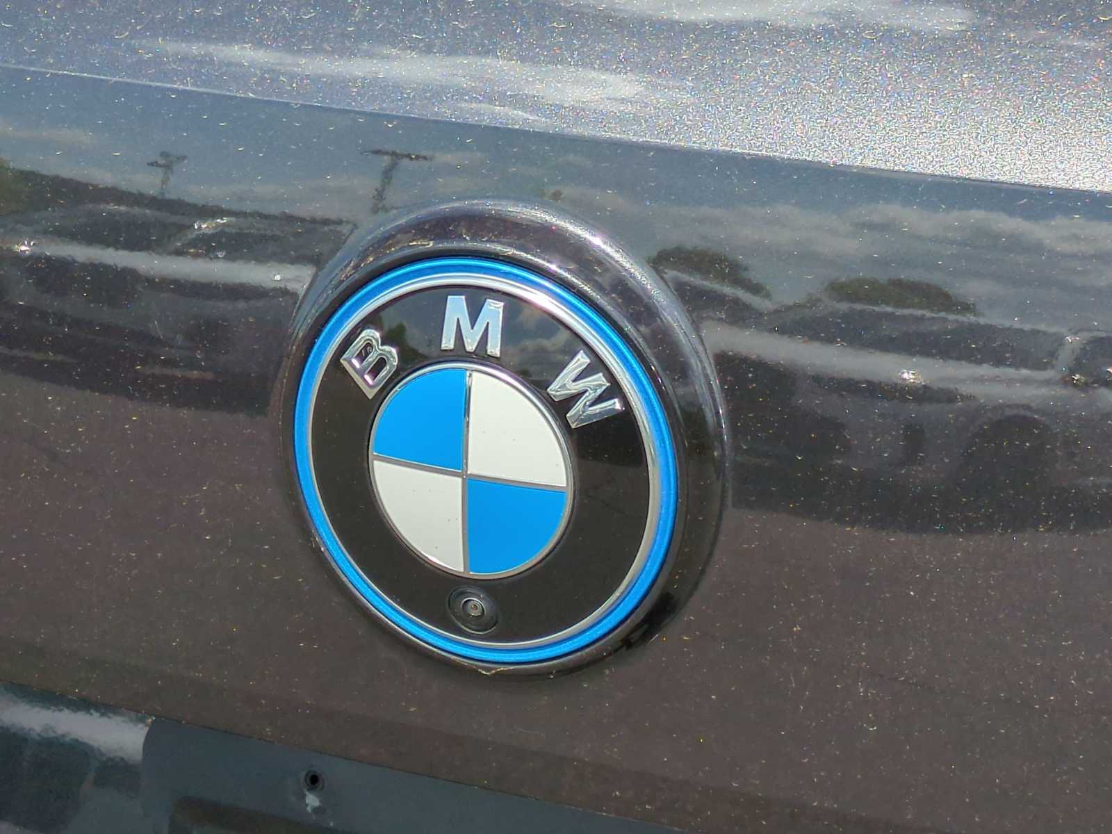 Thumbnail: 2023 BMW iX - 11
