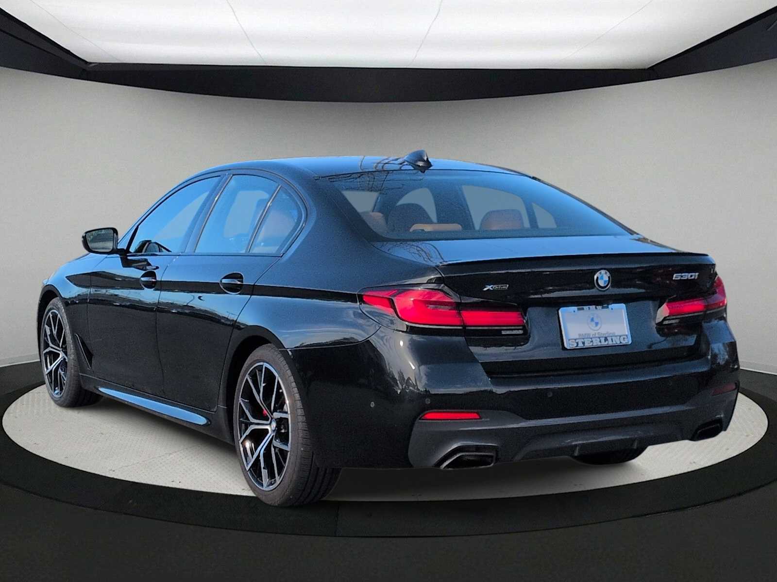 Thumbnail: 2023 BMW 5 Series - 6