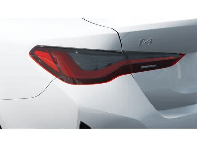 Thumbnail: 2026 BMW i4 - 8