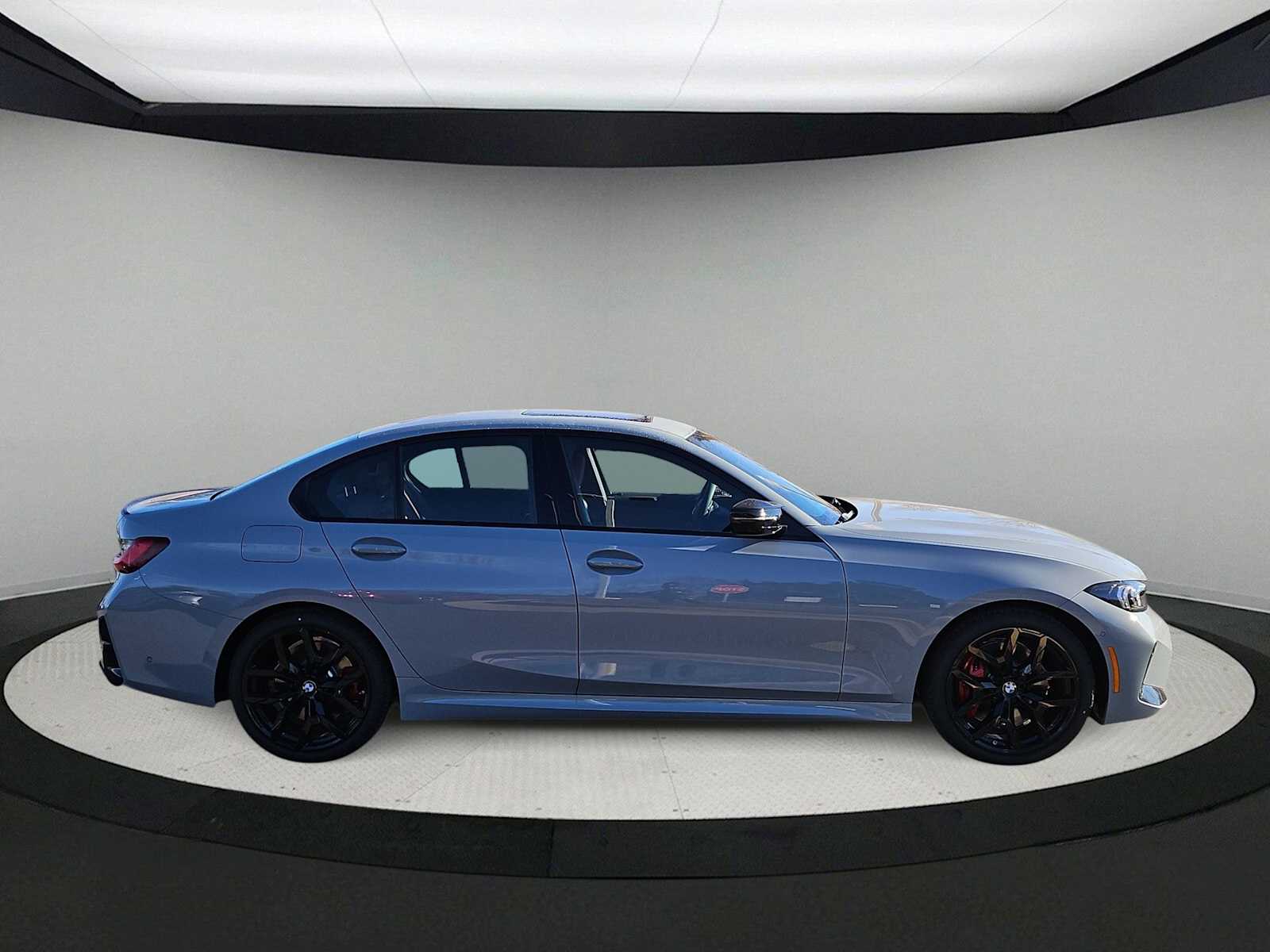 Thumbnail: 2026 BMW 3 Series - 9