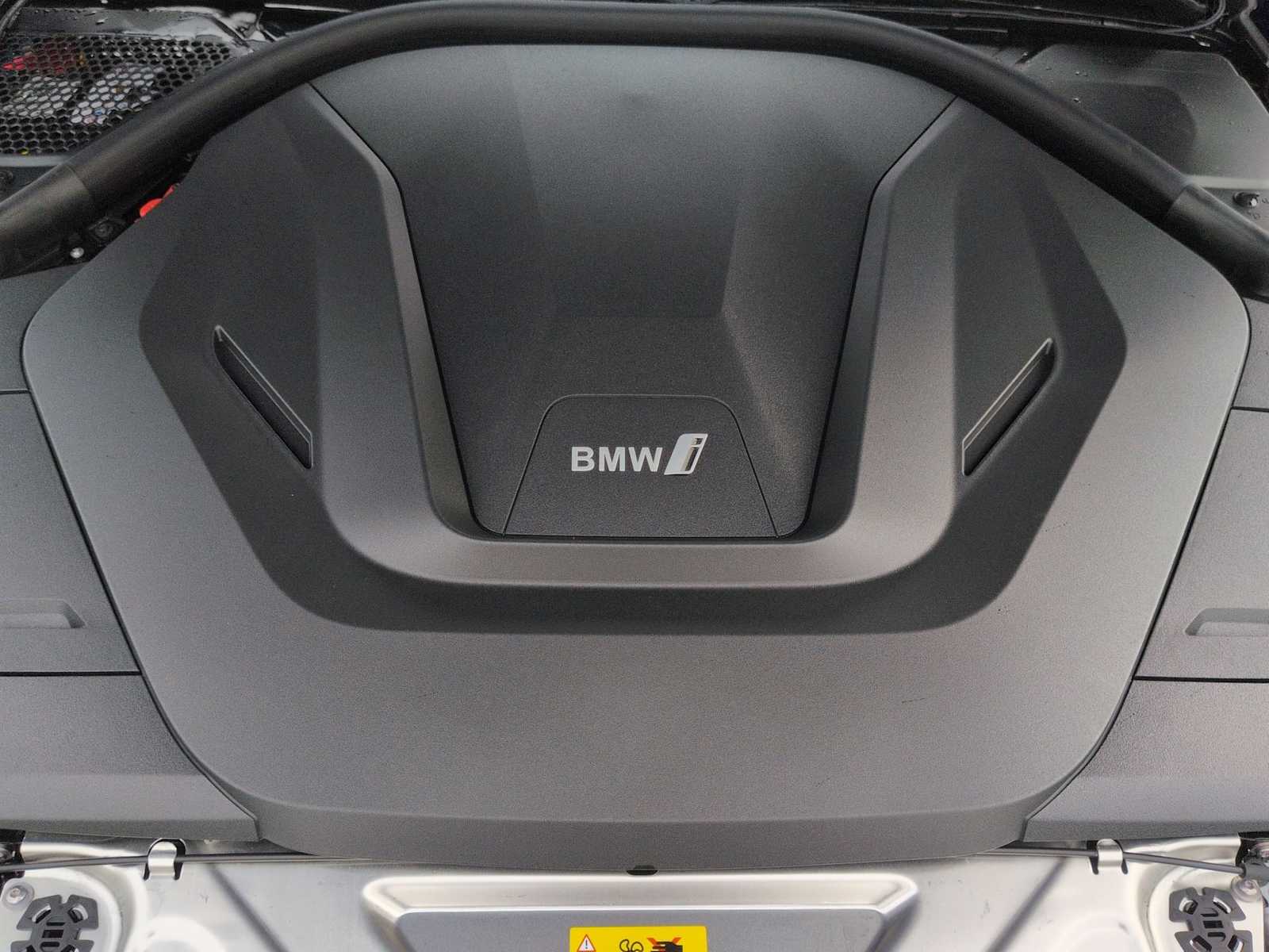 Thumbnail: 2026 BMW i4 - 14