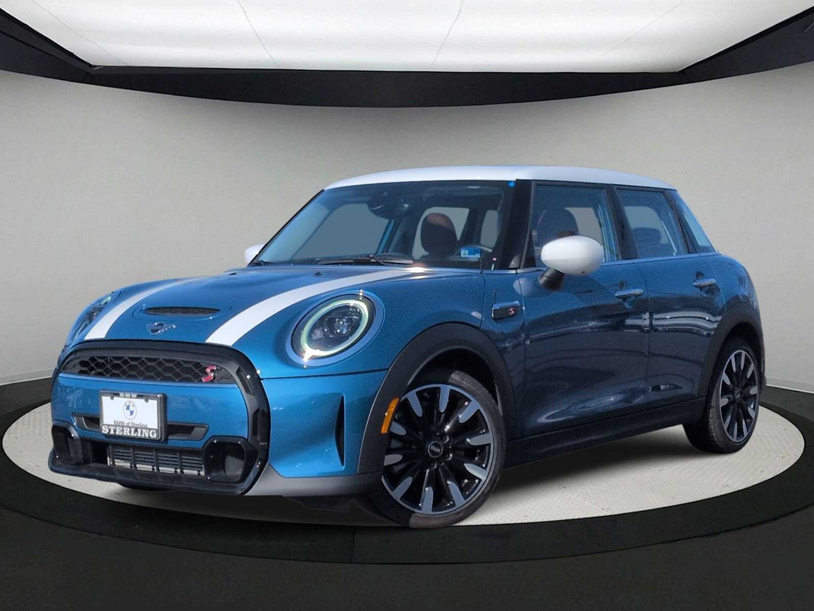 Thumbnail: 2023 MINI Cooper Hardtop - 1
