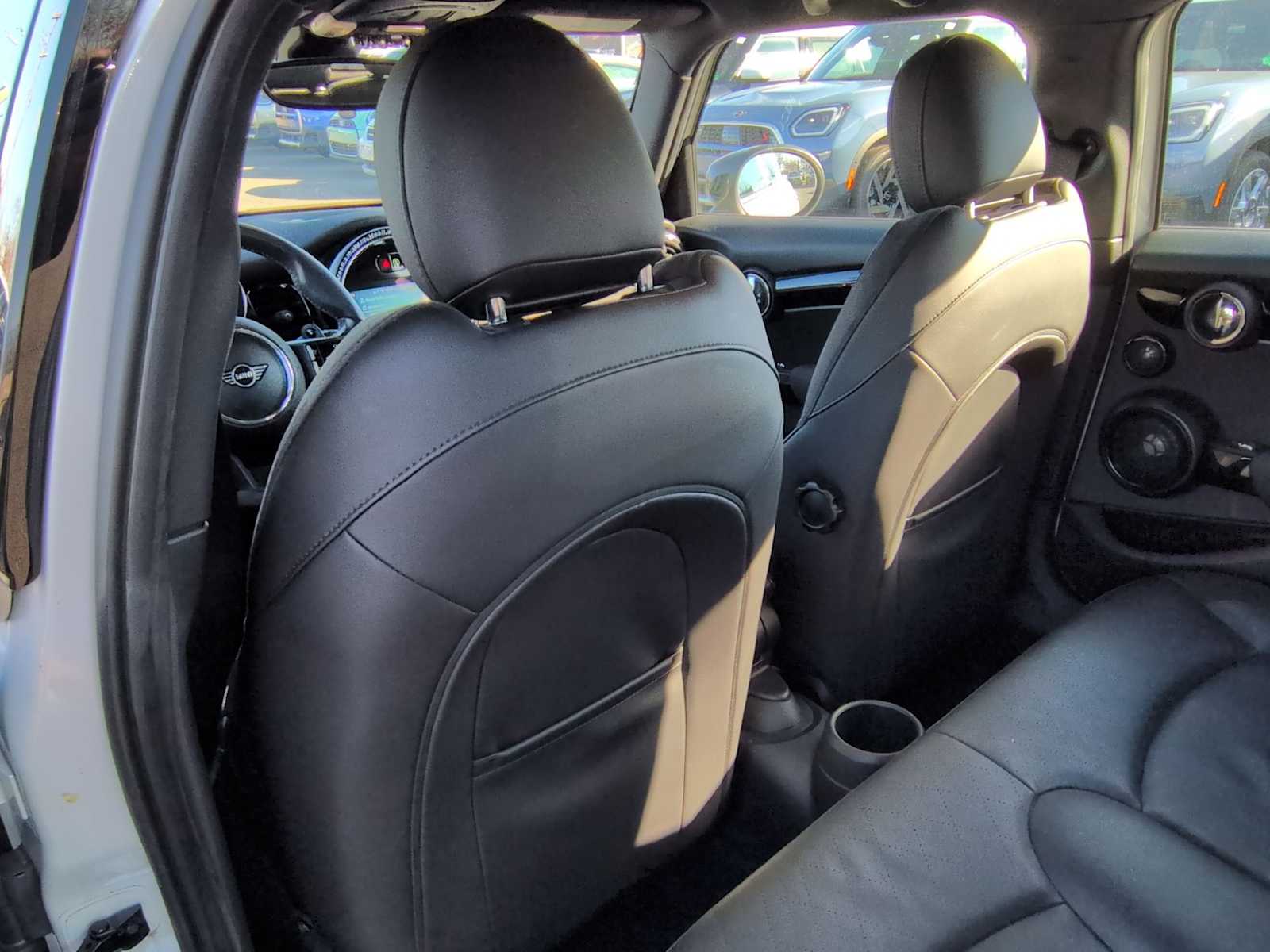 Thumbnail: 2022 MINI Cooper Hardtop - 18