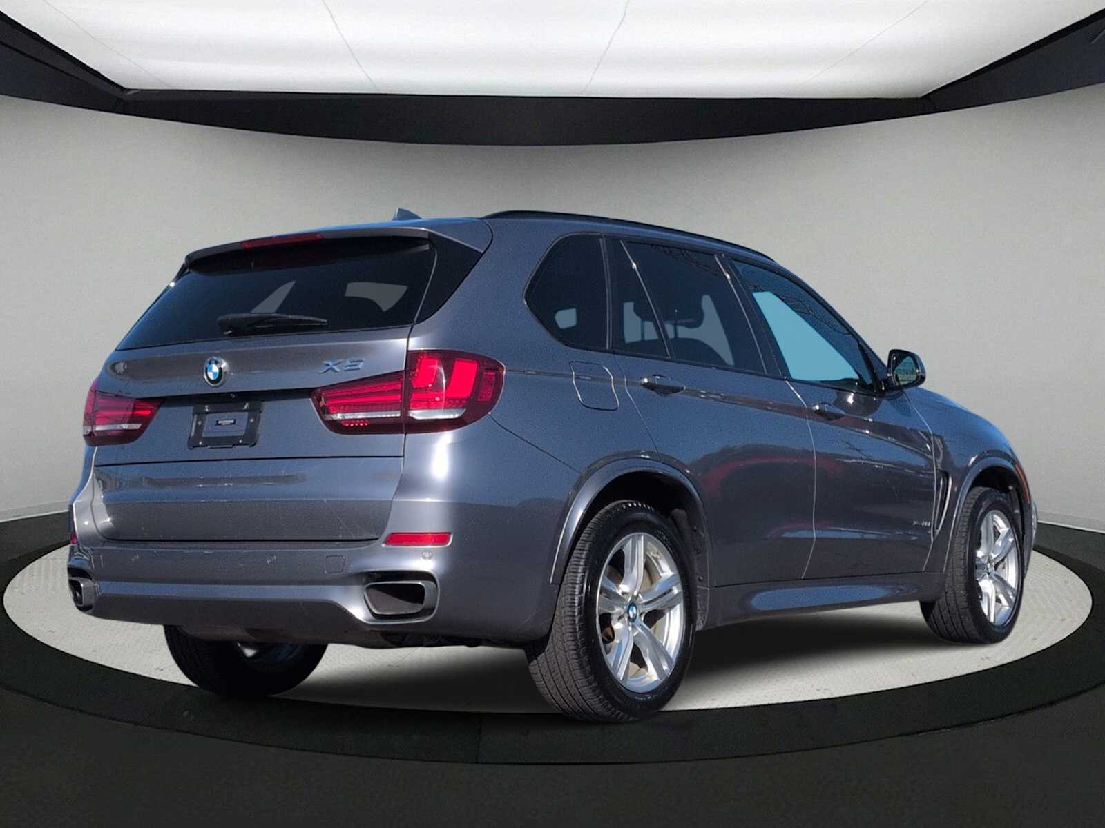 Thumbnail: 2015 BMW X5 - 8