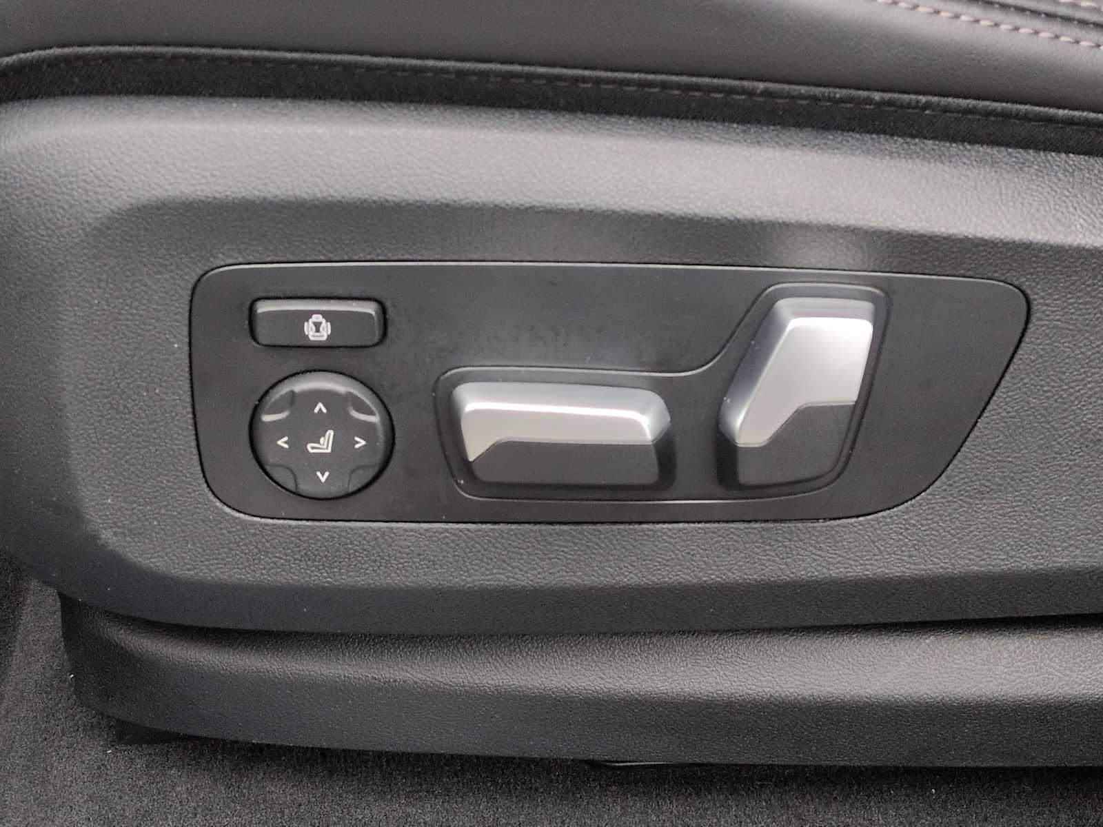 Thumbnail: 2024 BMW X5 - 17