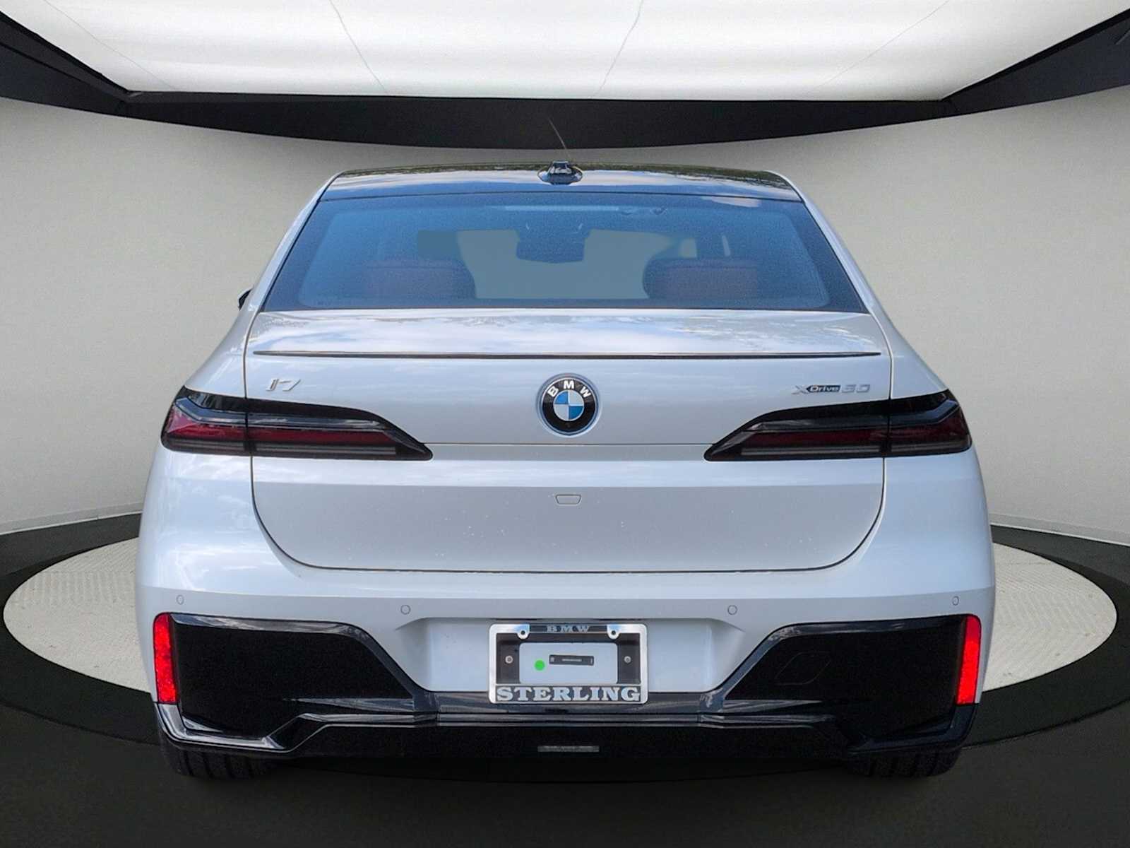 Thumbnail: 2026 BMW i7 - 7