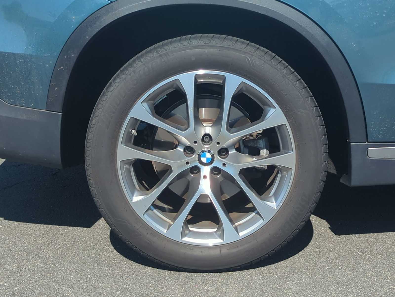 Thumbnail: 2025 BMW X5 - 13