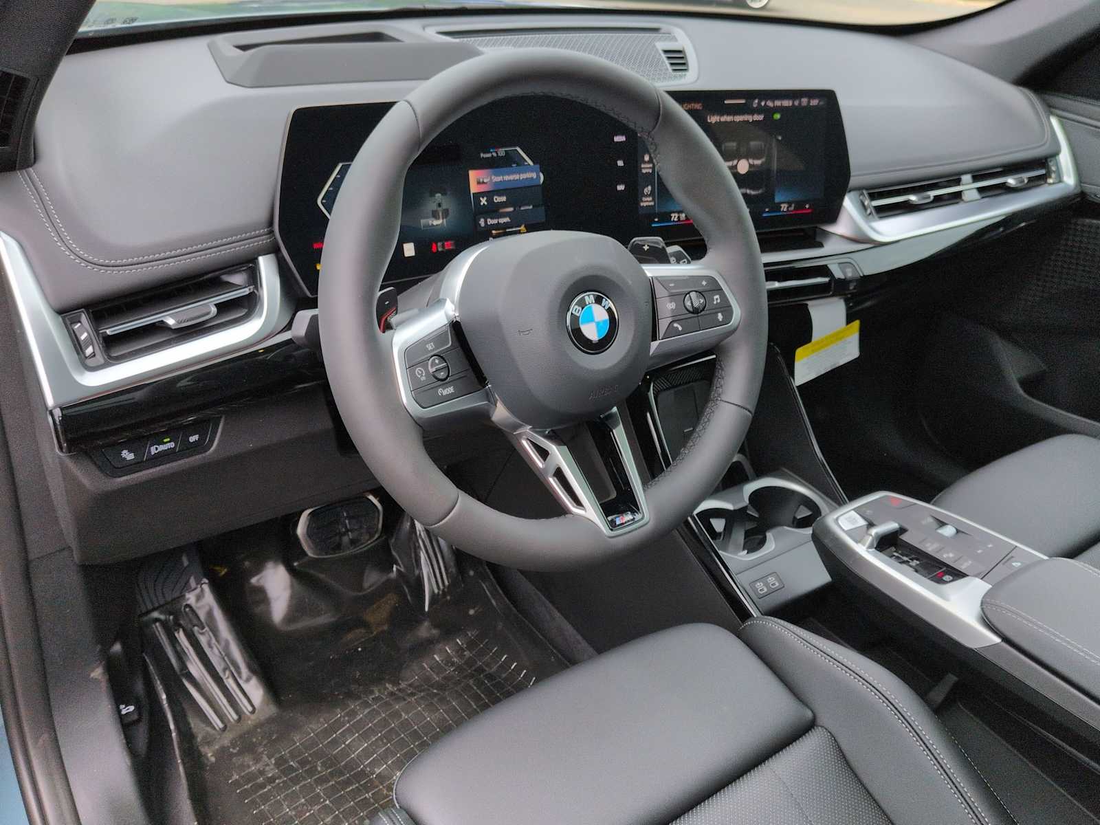 Thumbnail: 2026 BMW X1 - 10