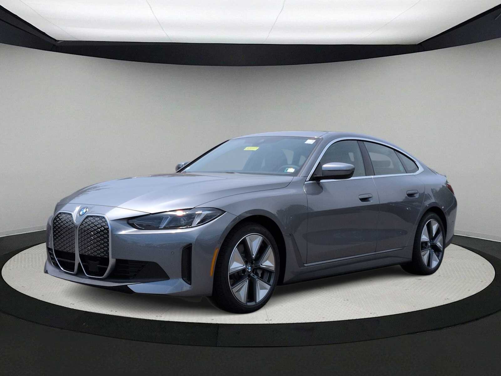 Thumbnail: 2026 BMW i4 - 4