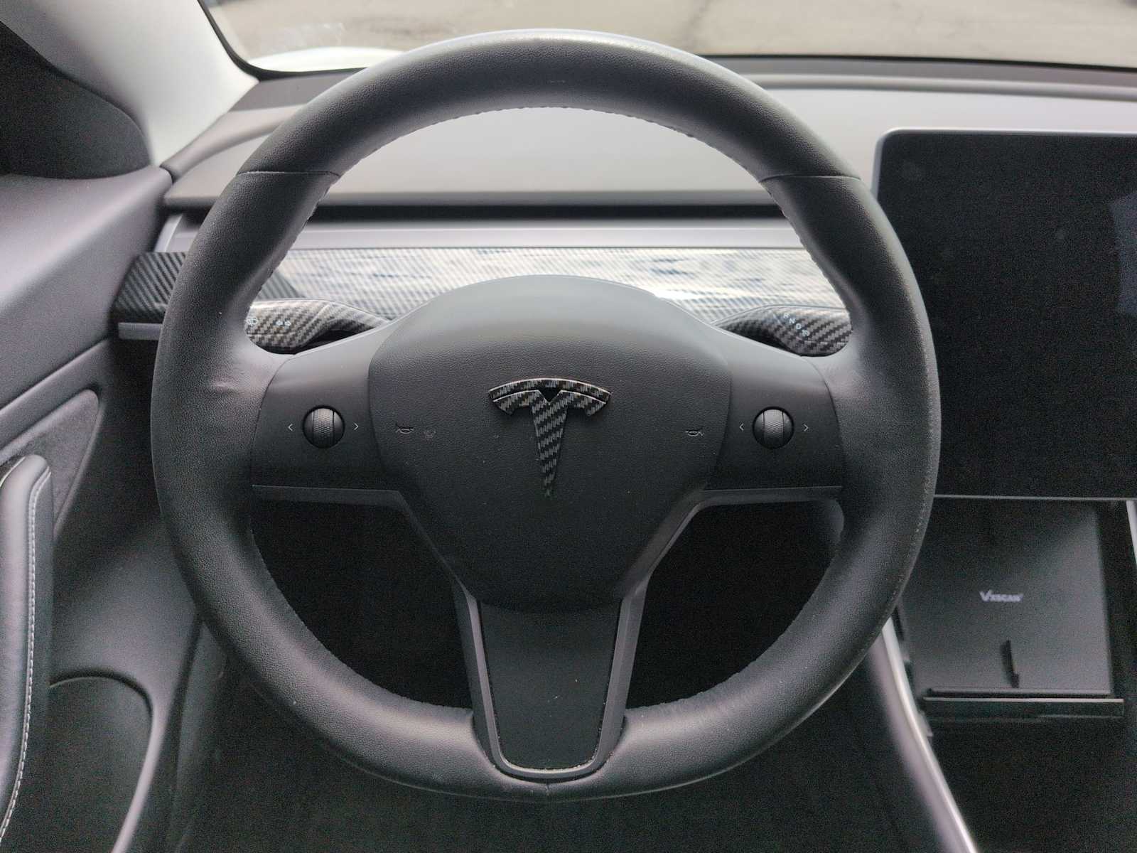 Thumbnail: 2019 Tesla Model 3 - 24