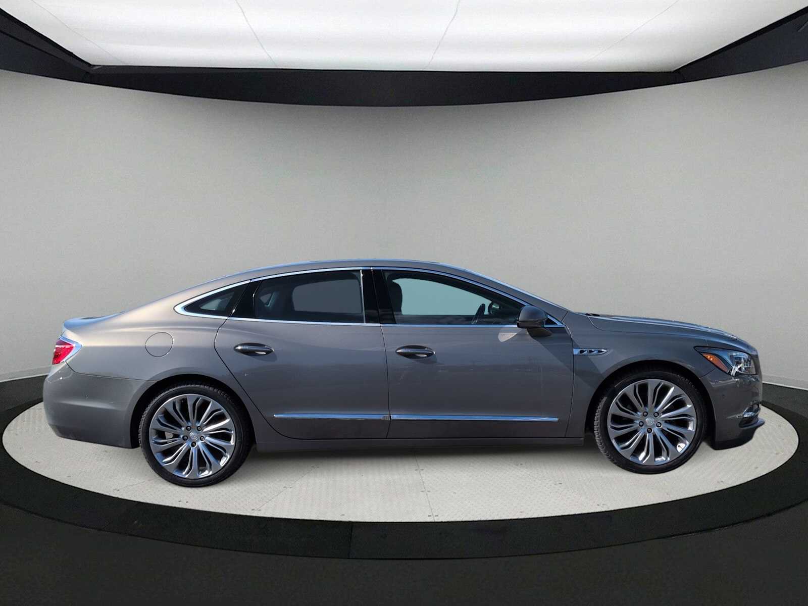 Thumbnail: 2017 Buick LaCrosse - 9