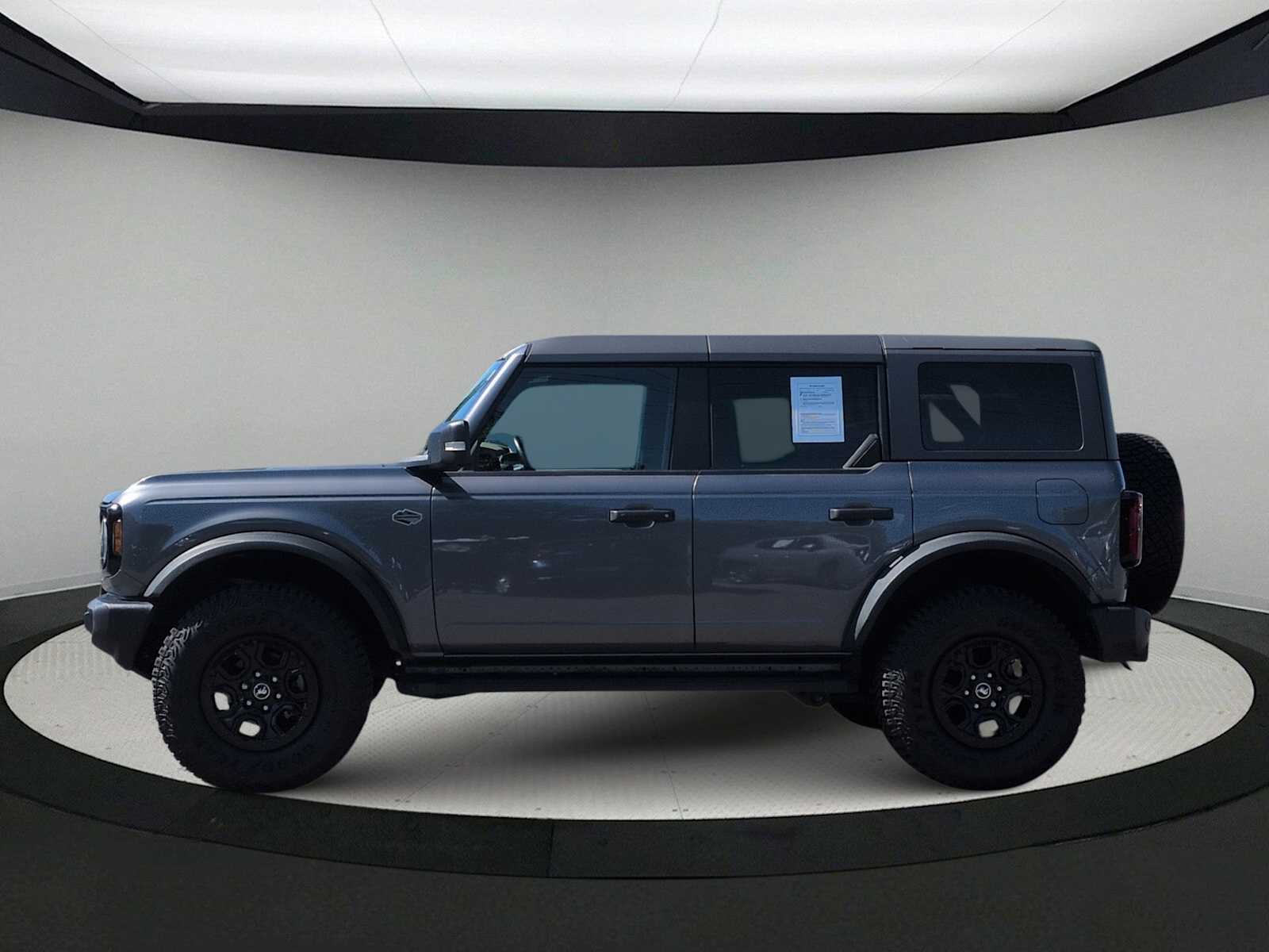 Thumbnail: 2022 Ford Bronco - 5