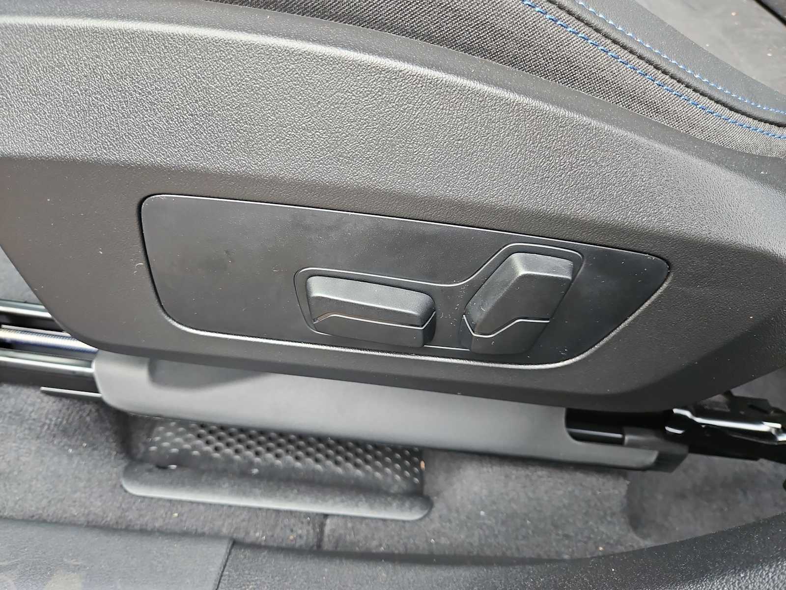 Thumbnail: 2026 BMW X1 - 15